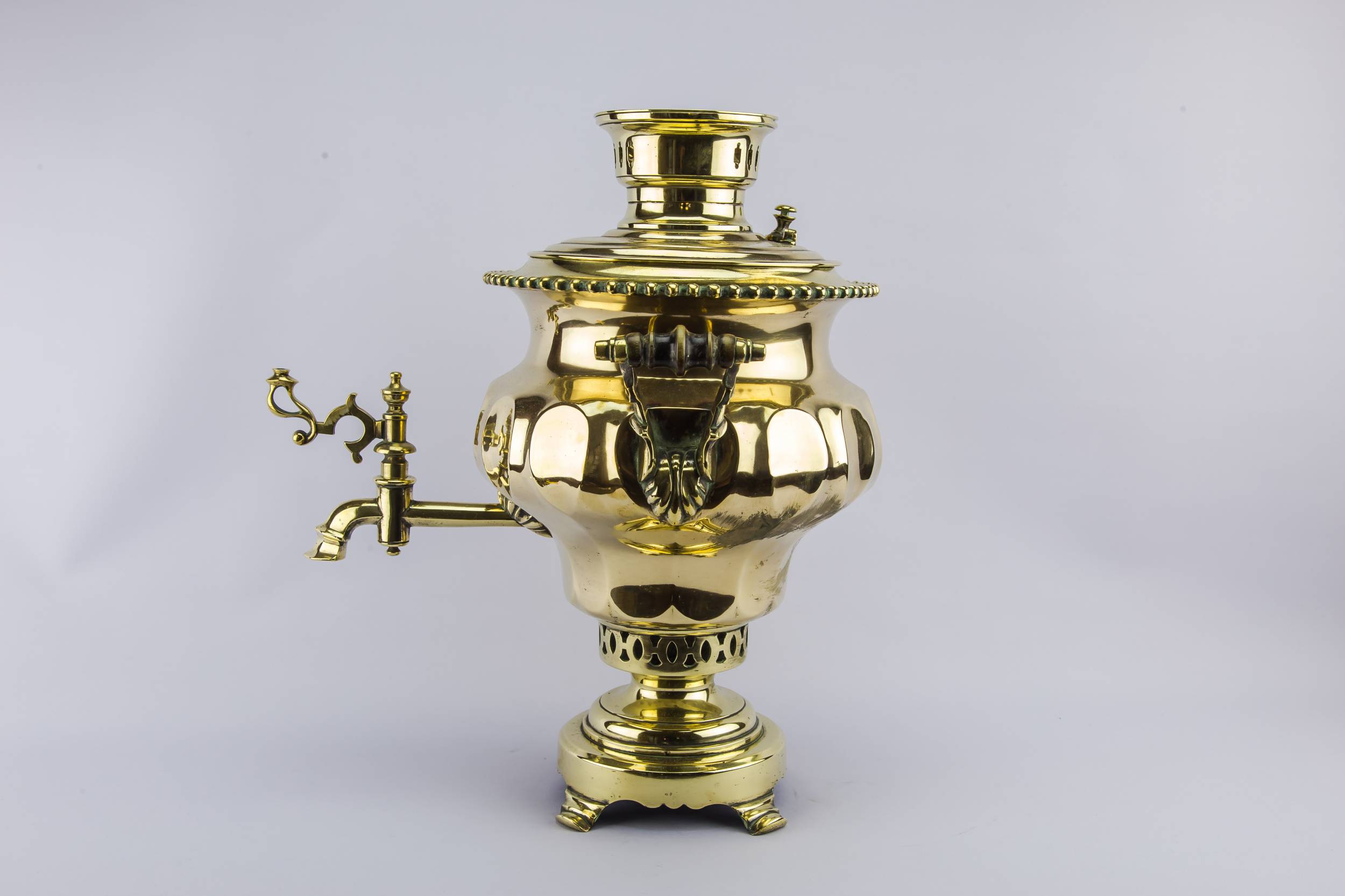 Spectacular Antique Samovar — Russian brass samovar 7