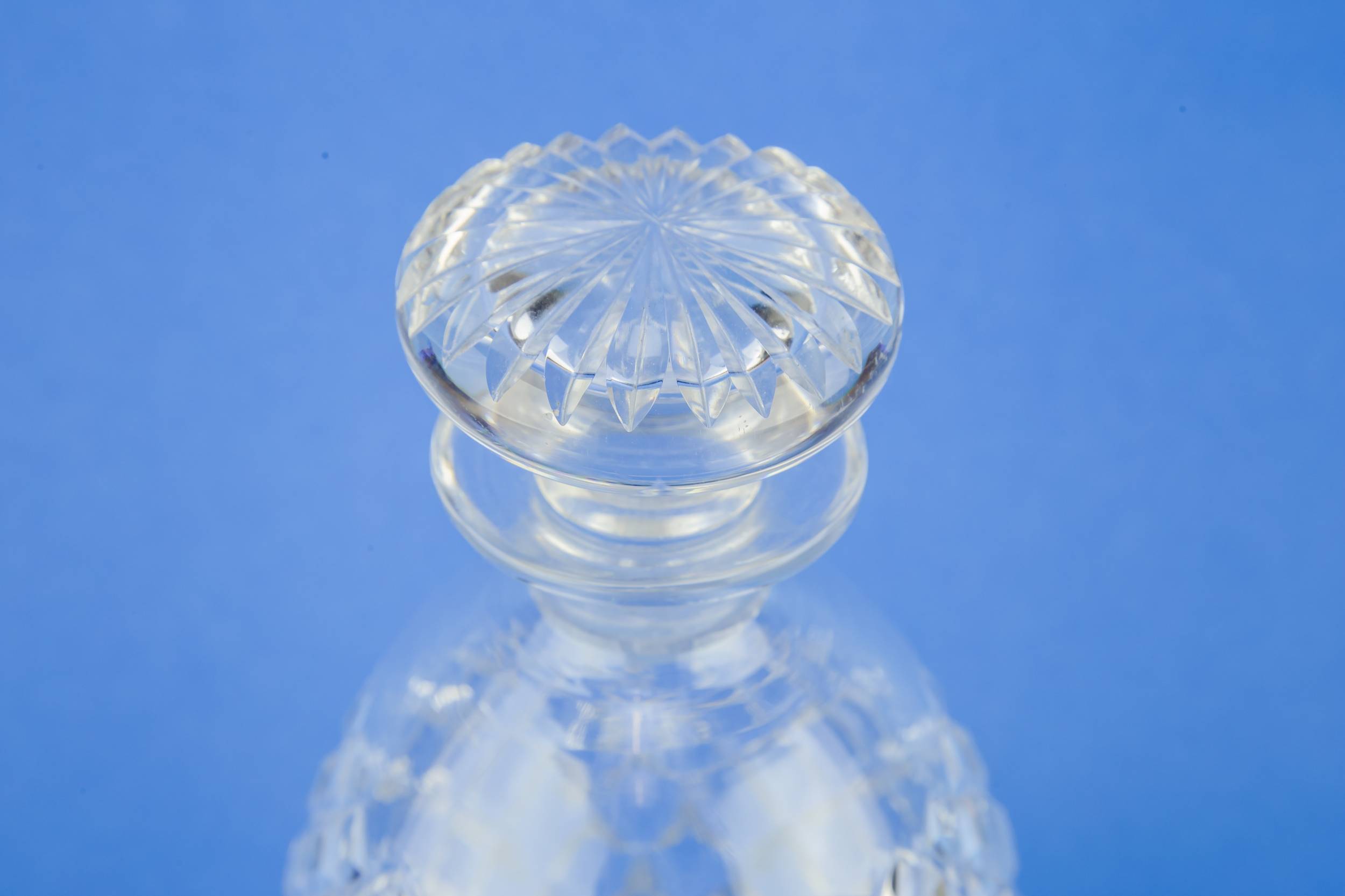 Cut Glass Vintage — Cut glass whisky decanter 1