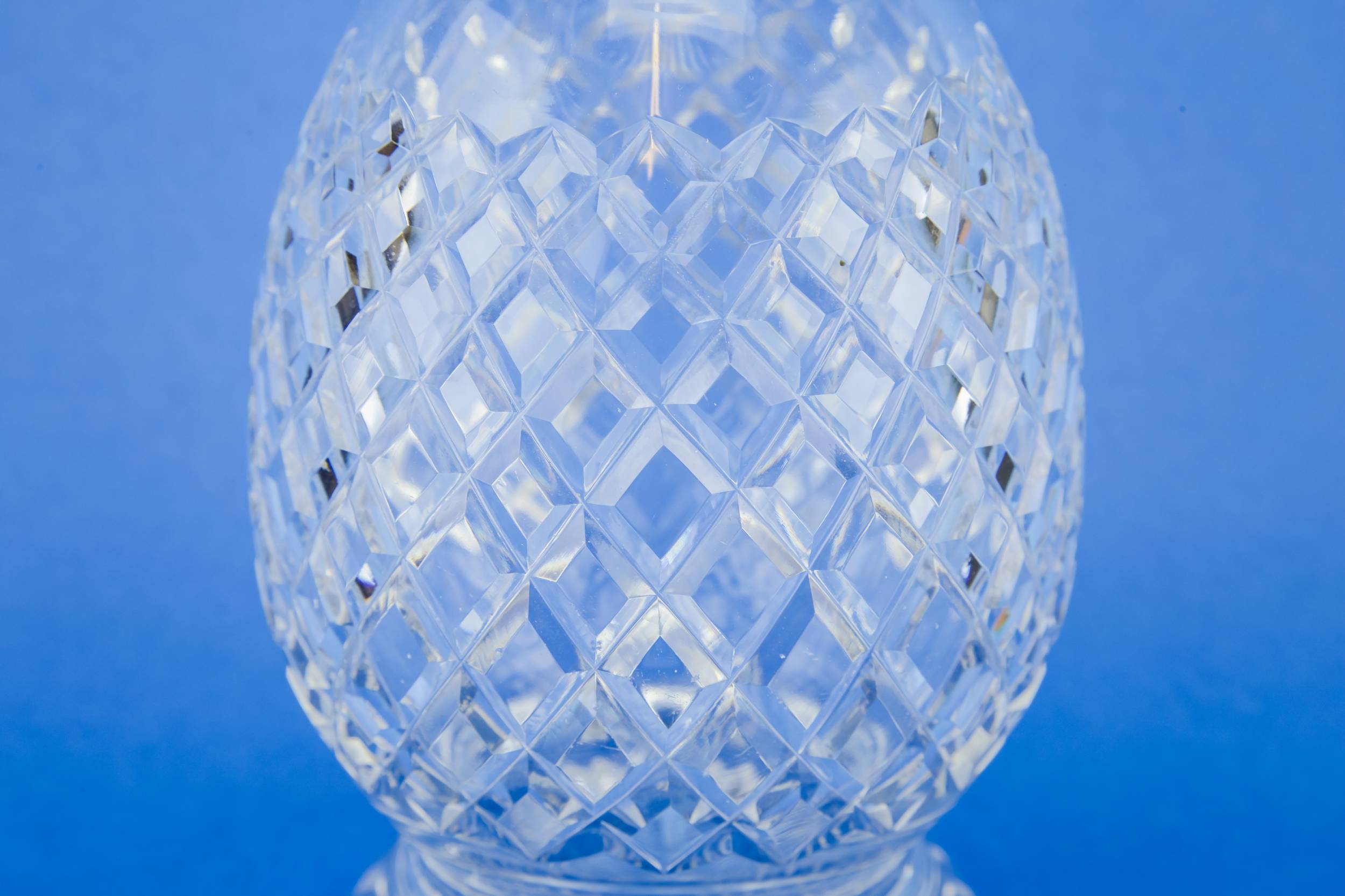 Cut Glass Vintage — Cut glass whisky decanter 2