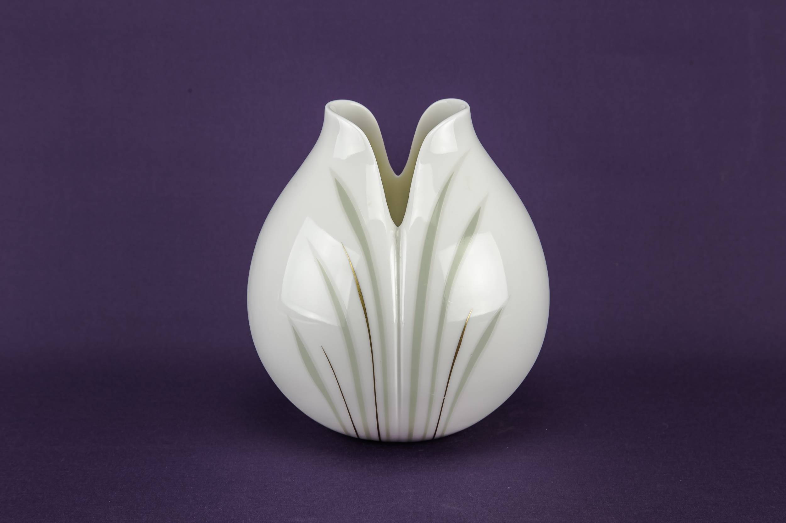 Elegant Porcelain Stripy — Royal Doulton vase