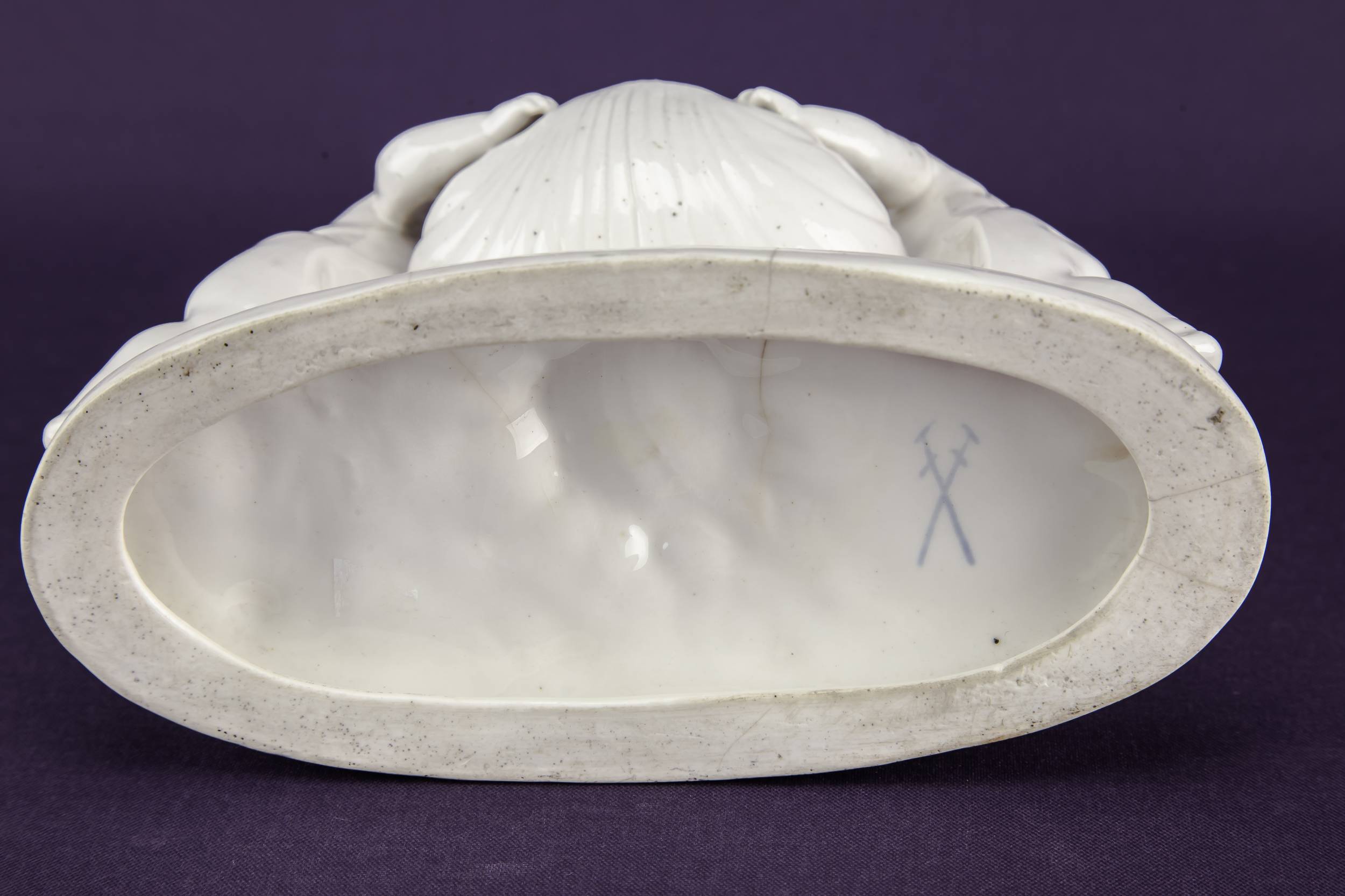 Antique White Putti — Dressing table bowl 4
