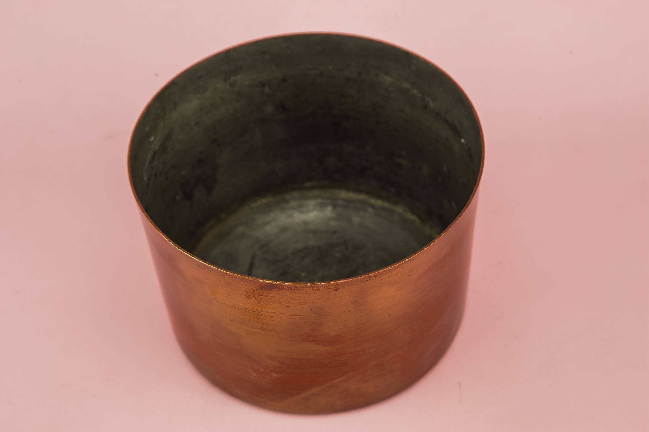 Vintage Shabby Chic — Small copper pan 1