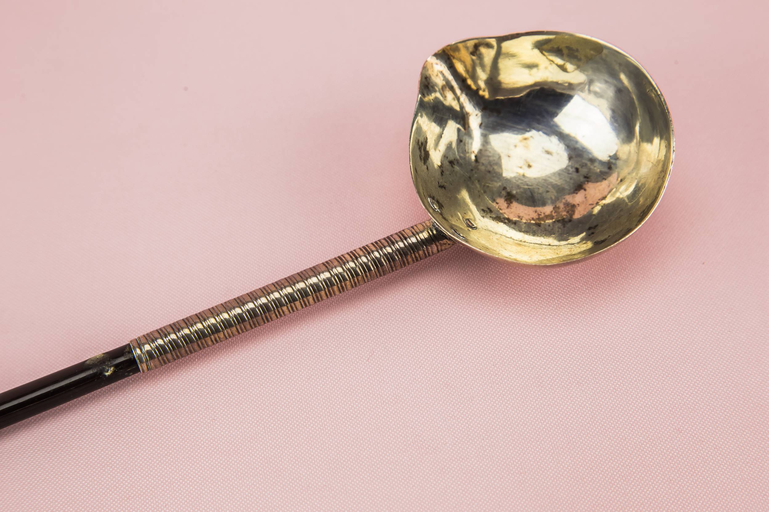 Elegant Silver Plated — Long punch ladle 3