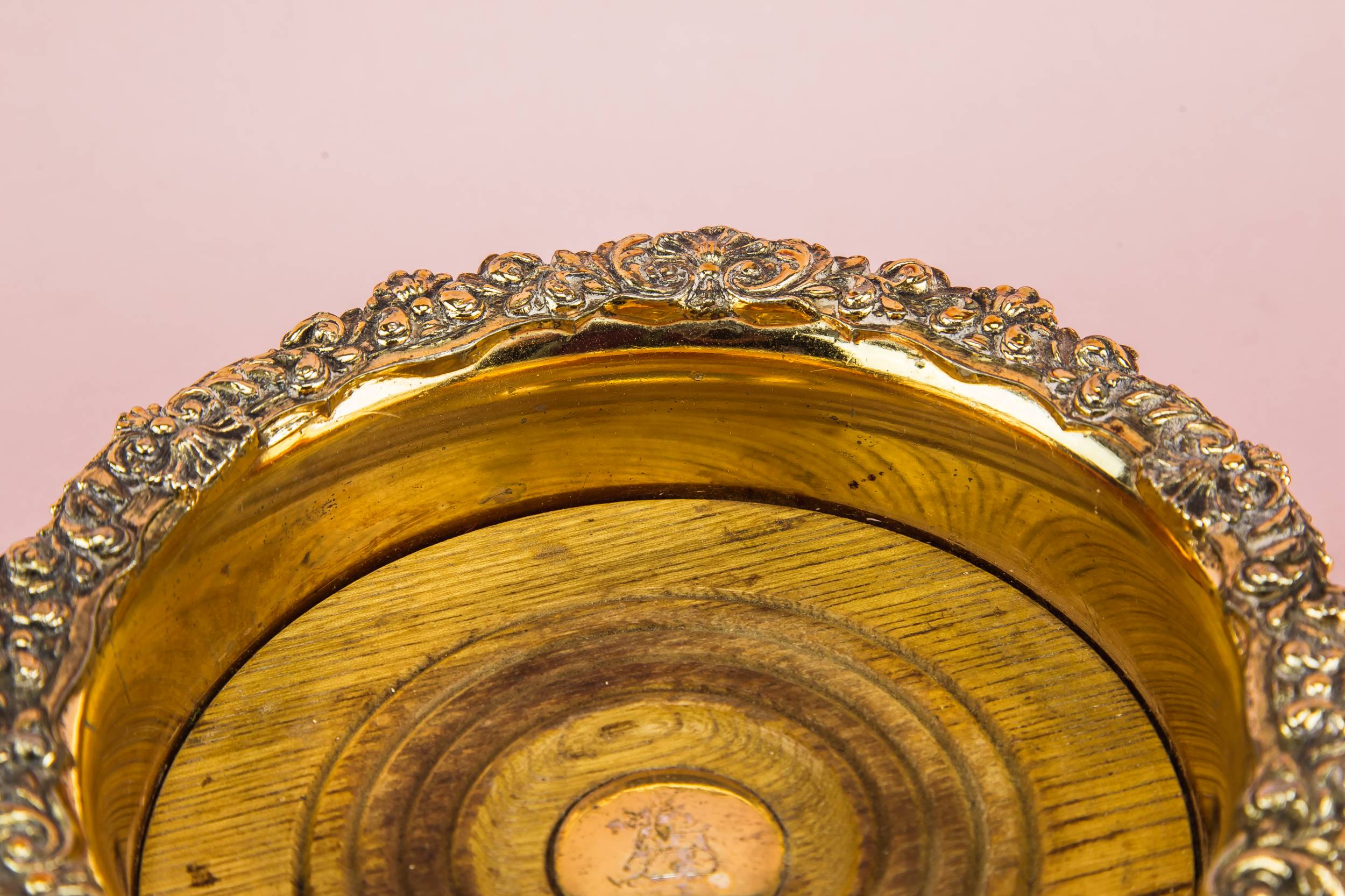 Victorian Attractive Silver — Silver plated coaster 1