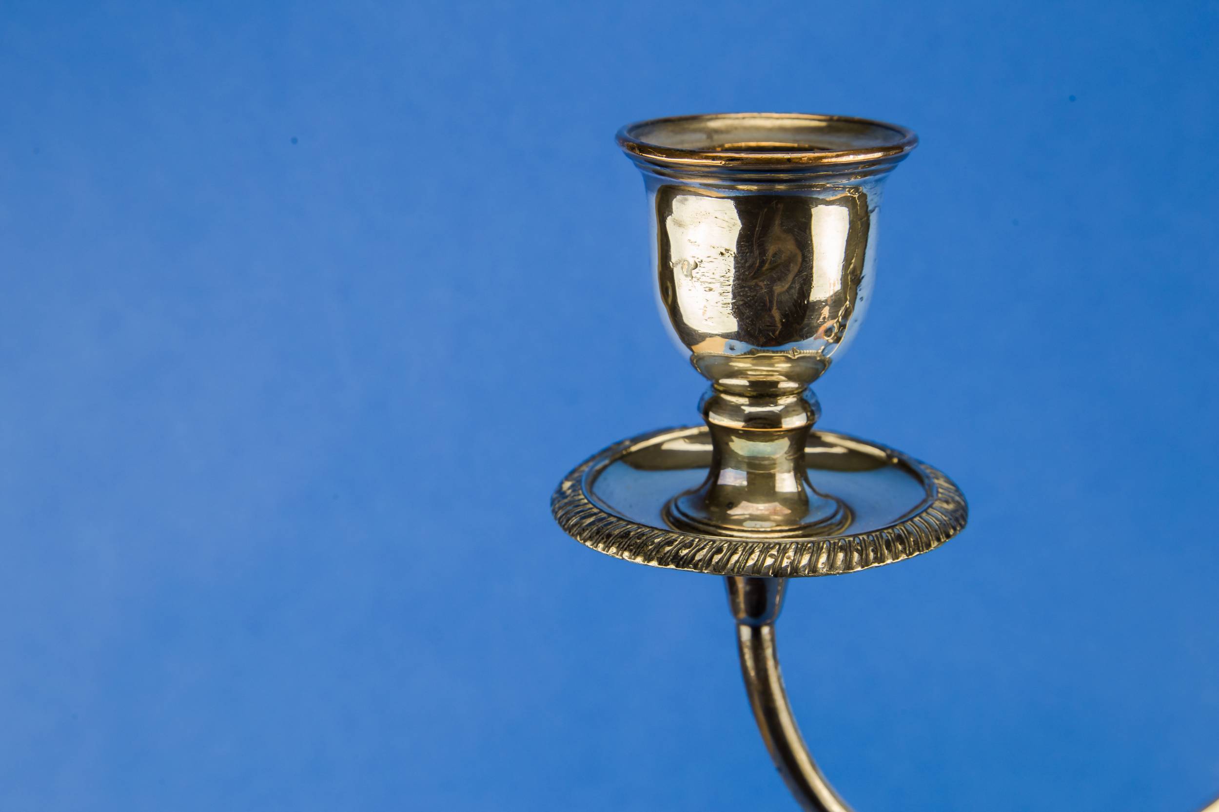 Neo-classical Shabby Chic — Silver plated candelabra 4