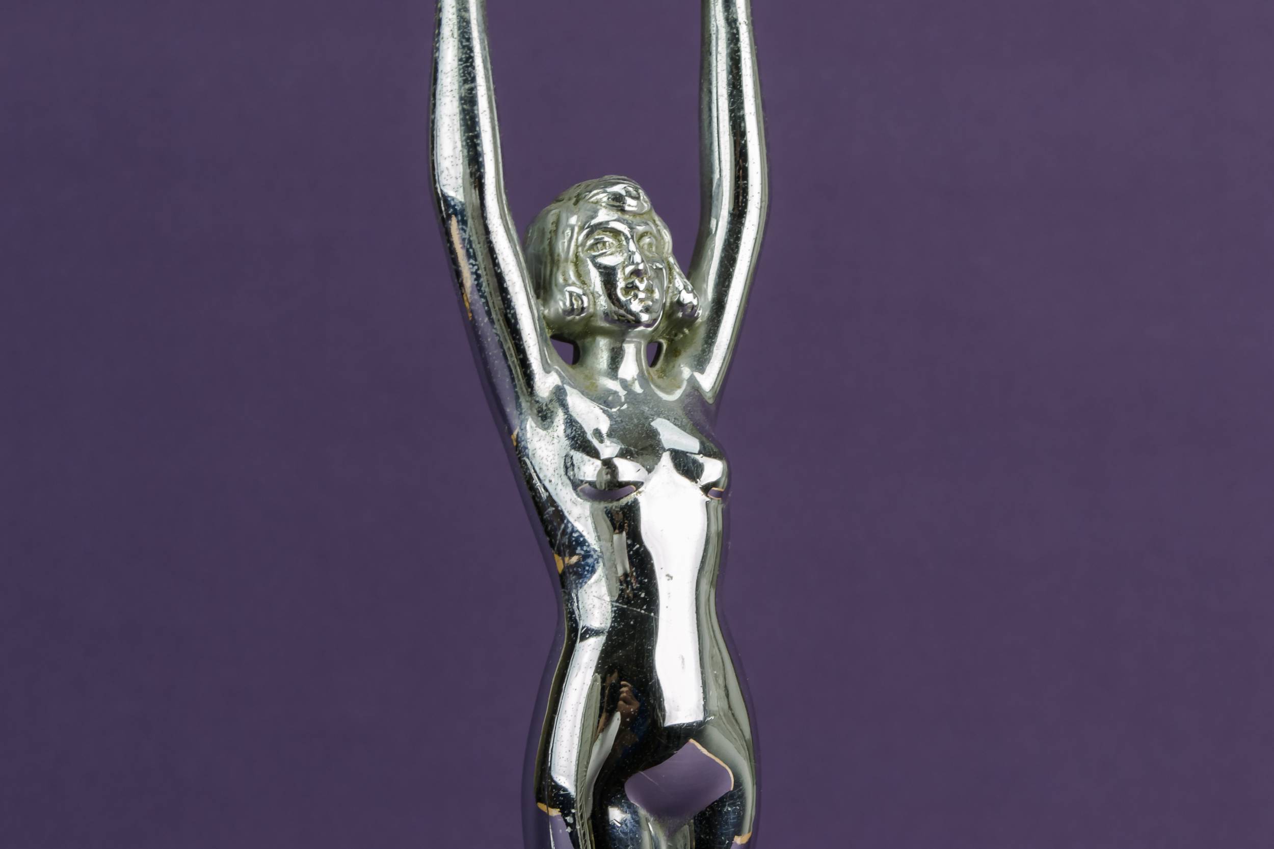Pair Elegant Art — Art Deco chromed sculptures 1