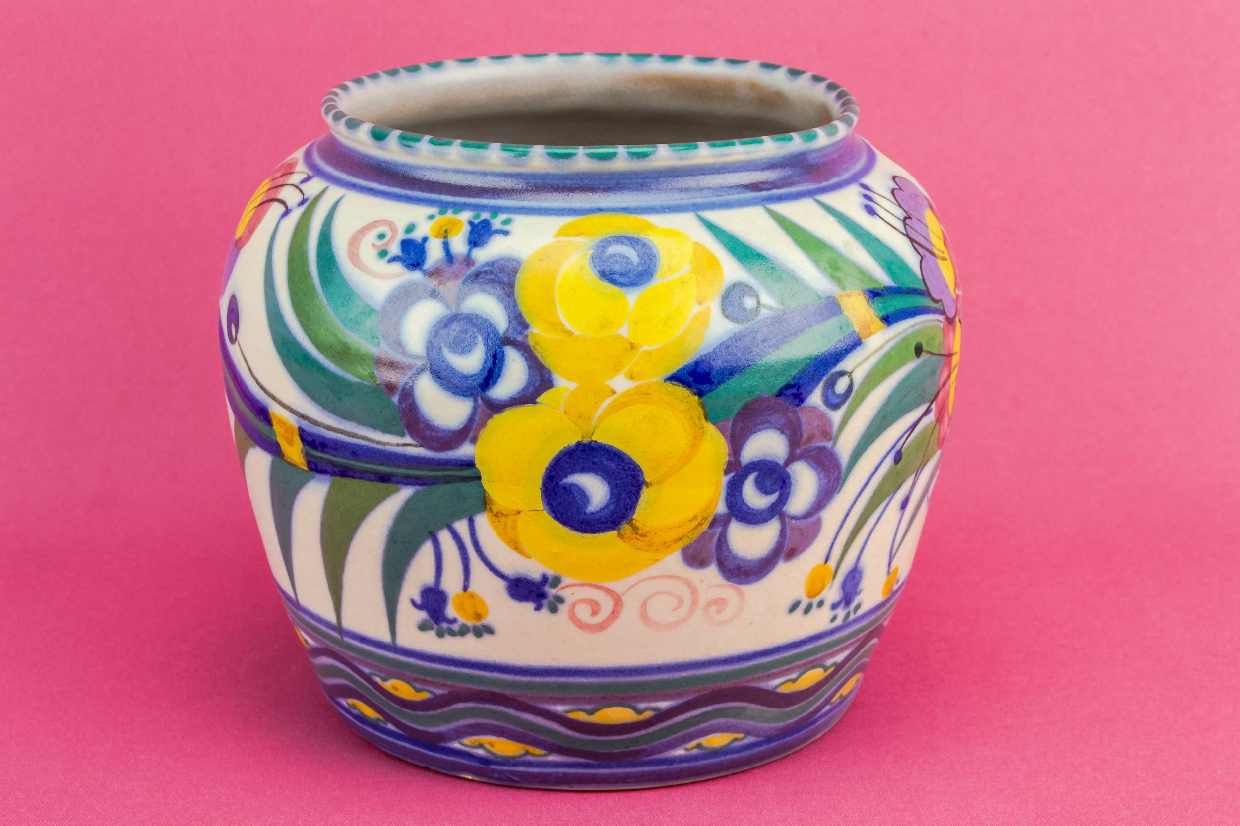 Vintage Elegant Floral — Small Art Deco vase 1