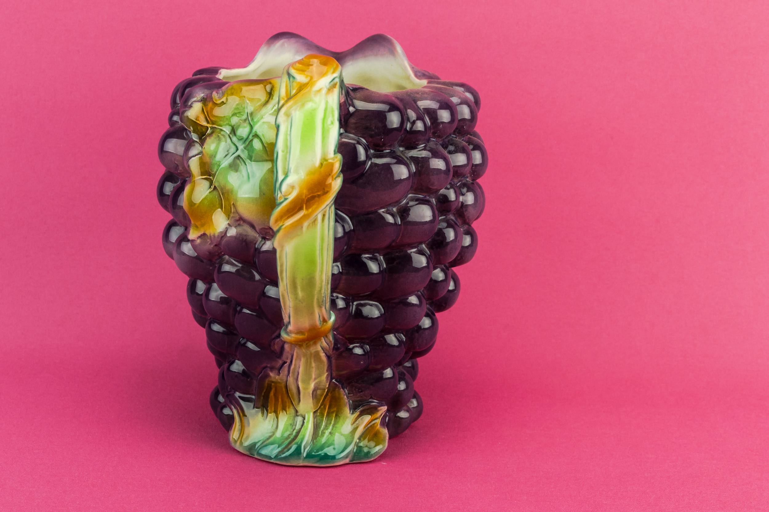 Vintage Novelty Water — Art Deco grapes jug 2