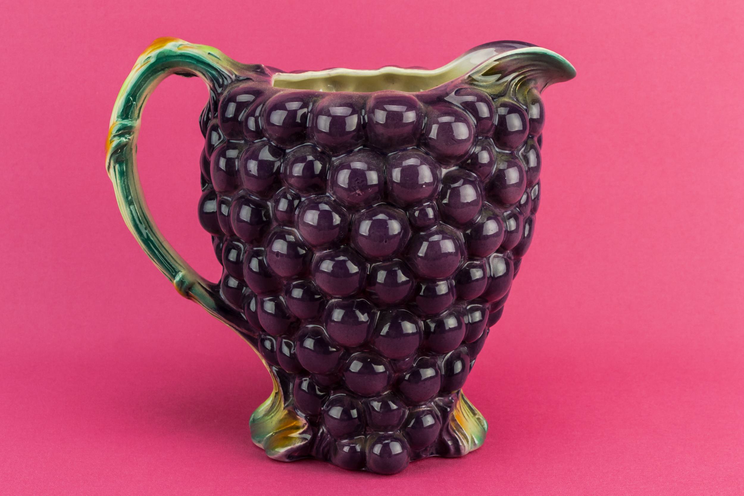 Vintage Novelty Water — Art Deco grapes jug 3