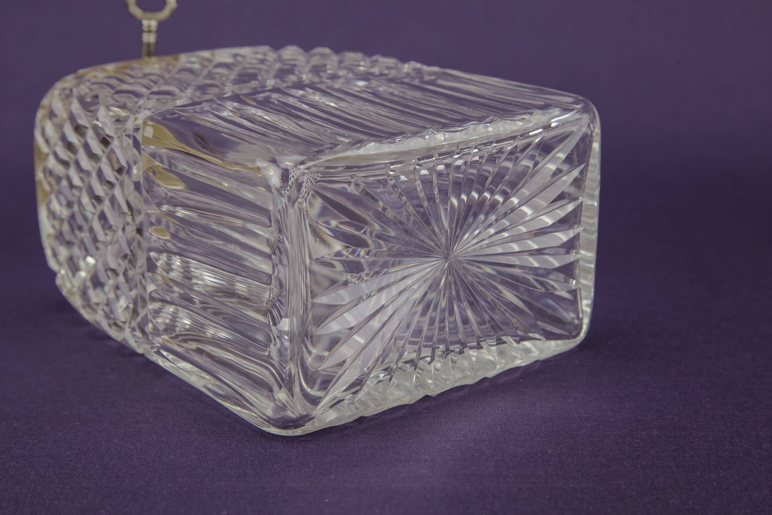 Cut Glass Art — Rectangular whisky decanter 7