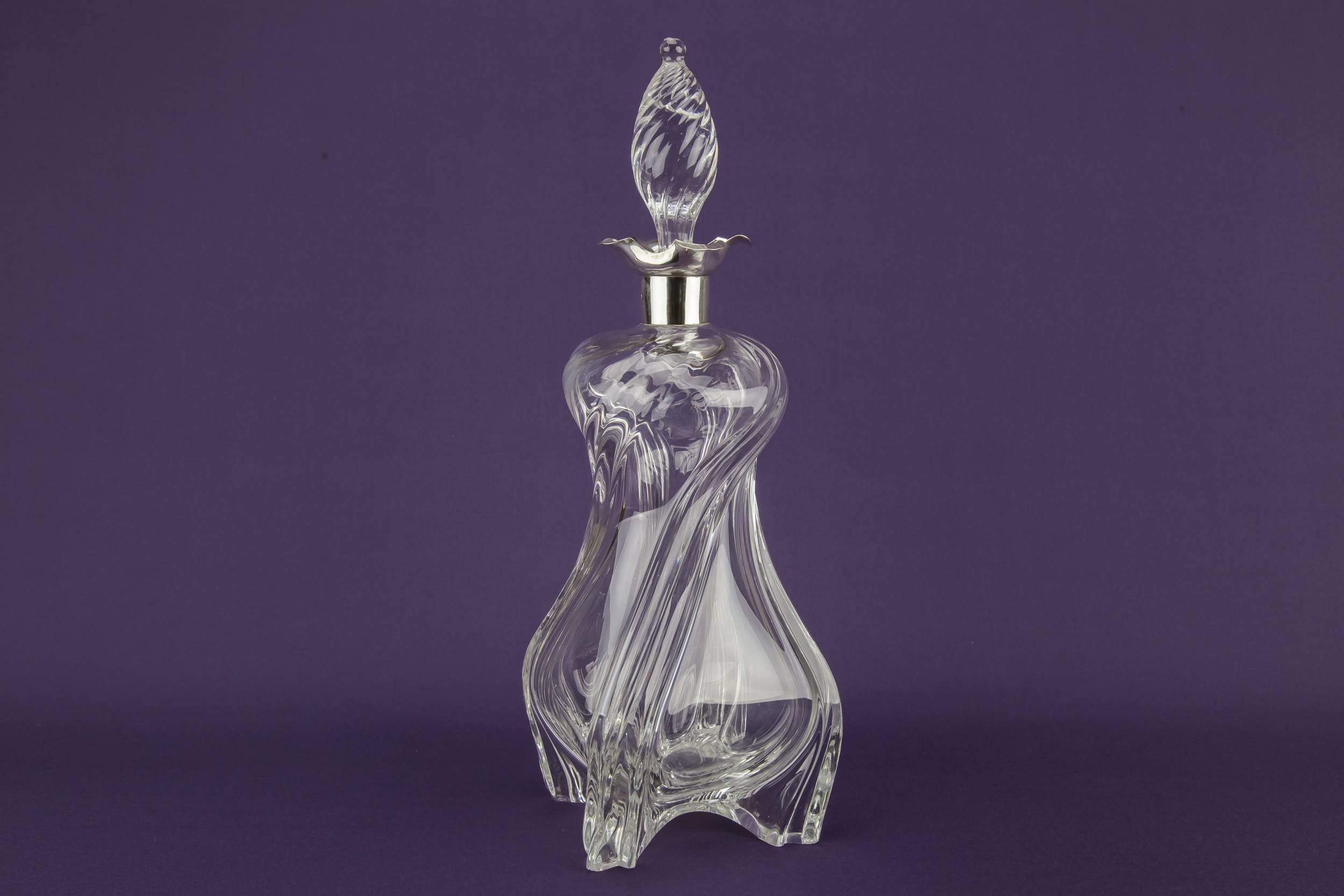 Twisted Hourglass Blown — Art Nouveau decanter 4