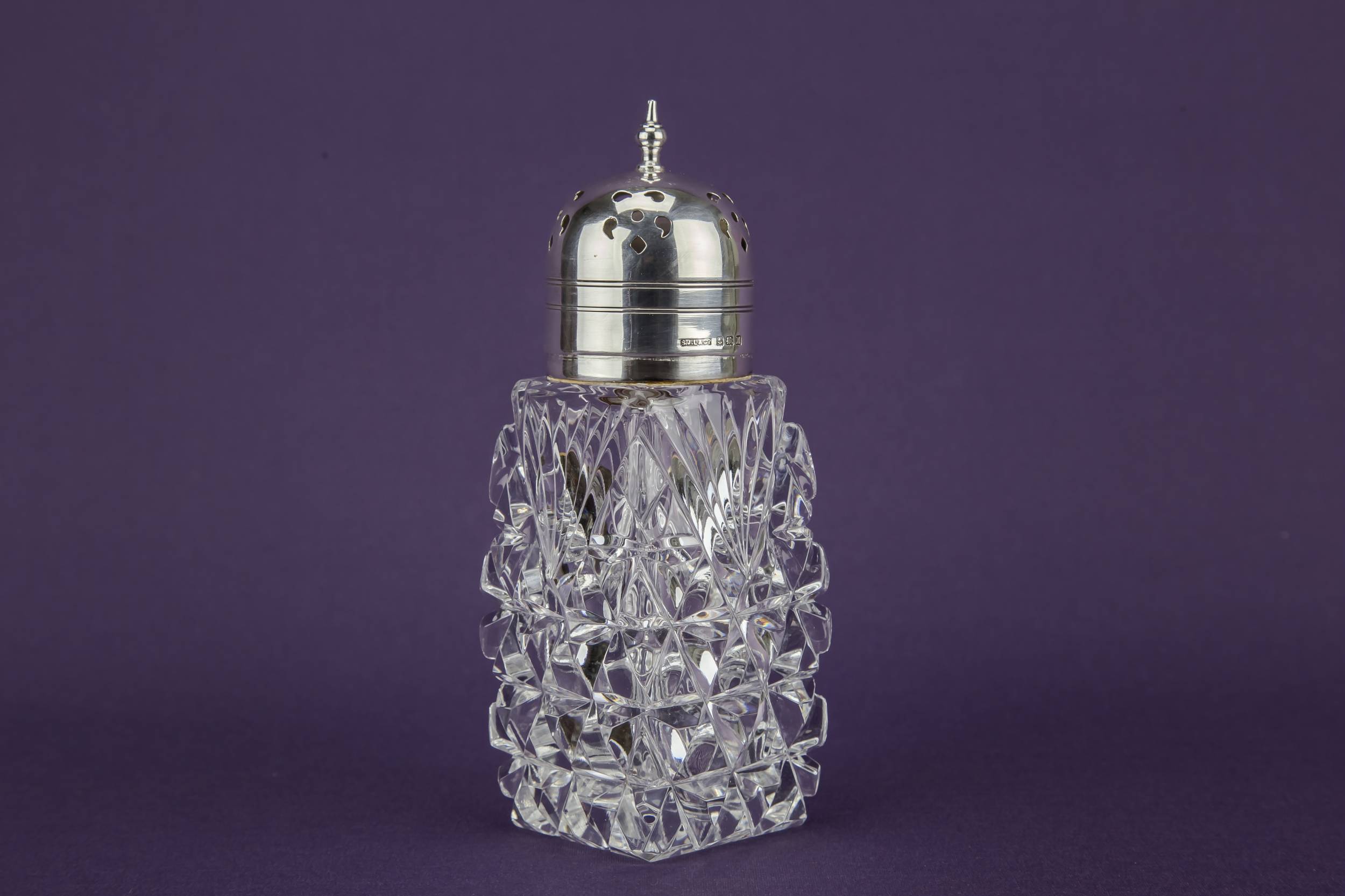 Art Deco Antique — Glass silver salt shaker