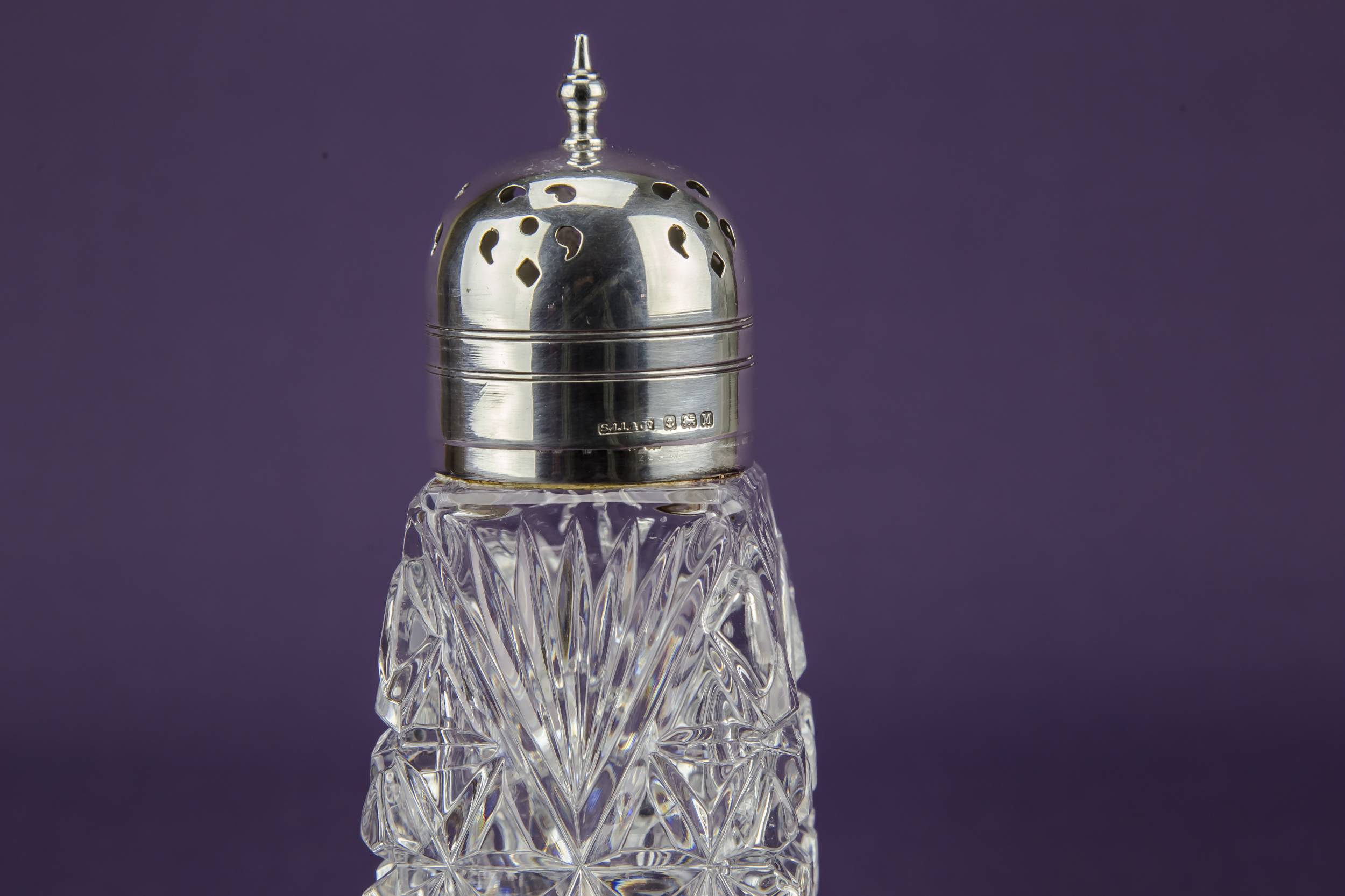 Art Deco Antique — Glass silver salt shaker 1