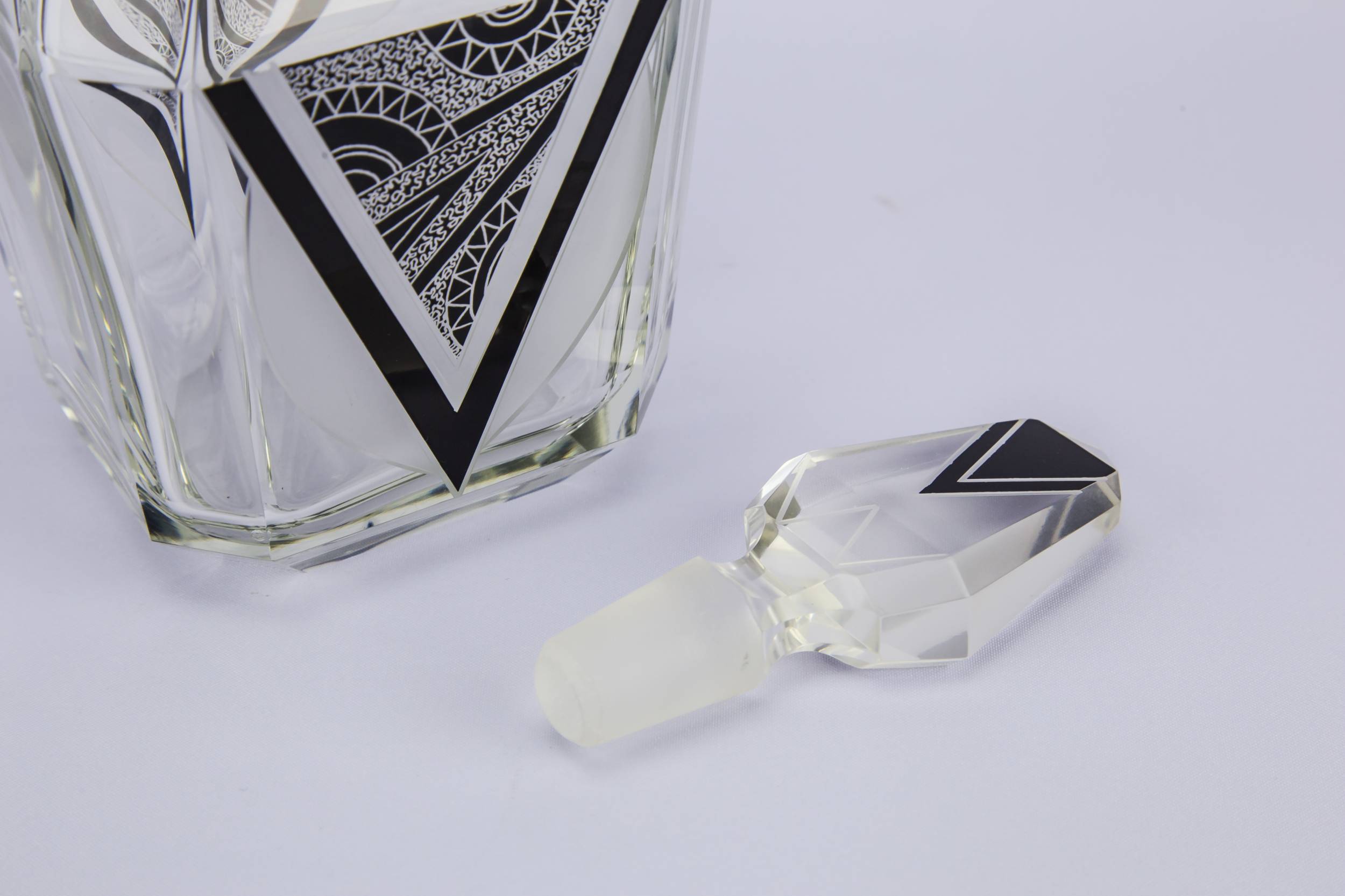 Decanter 6 Glasses — Art Deco decanter set 3