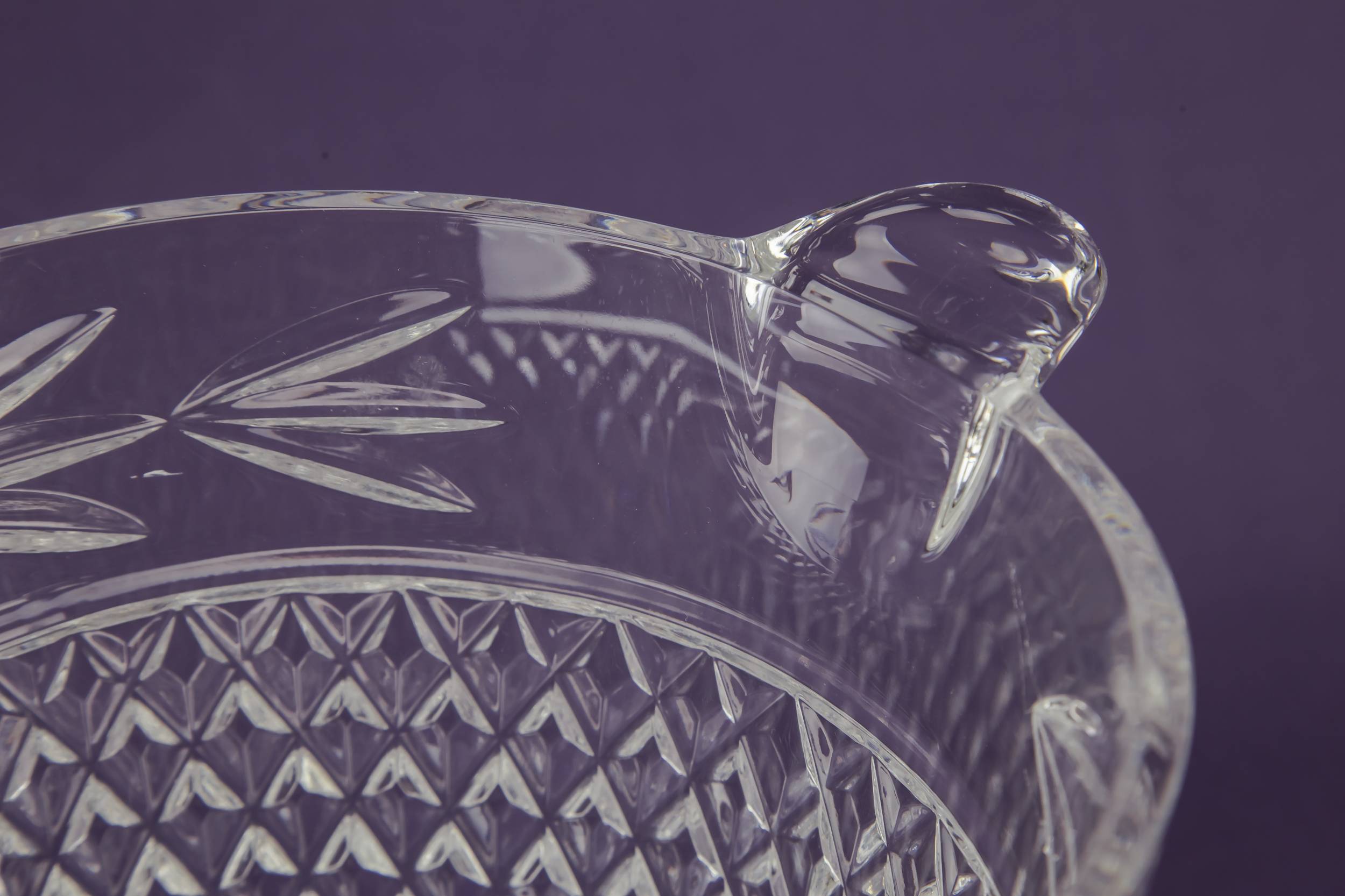 Luxurious Vintage Cut — Luxurious ice bucket 1