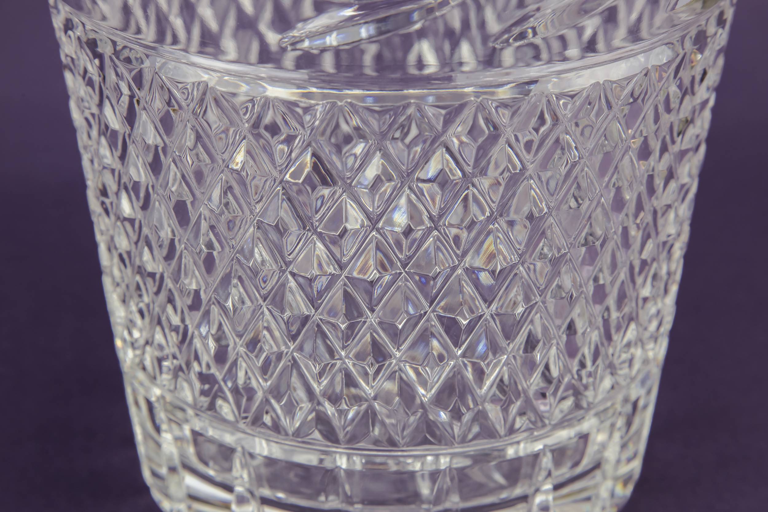 Luxurious Vintage Cut — Luxurious ice bucket 2