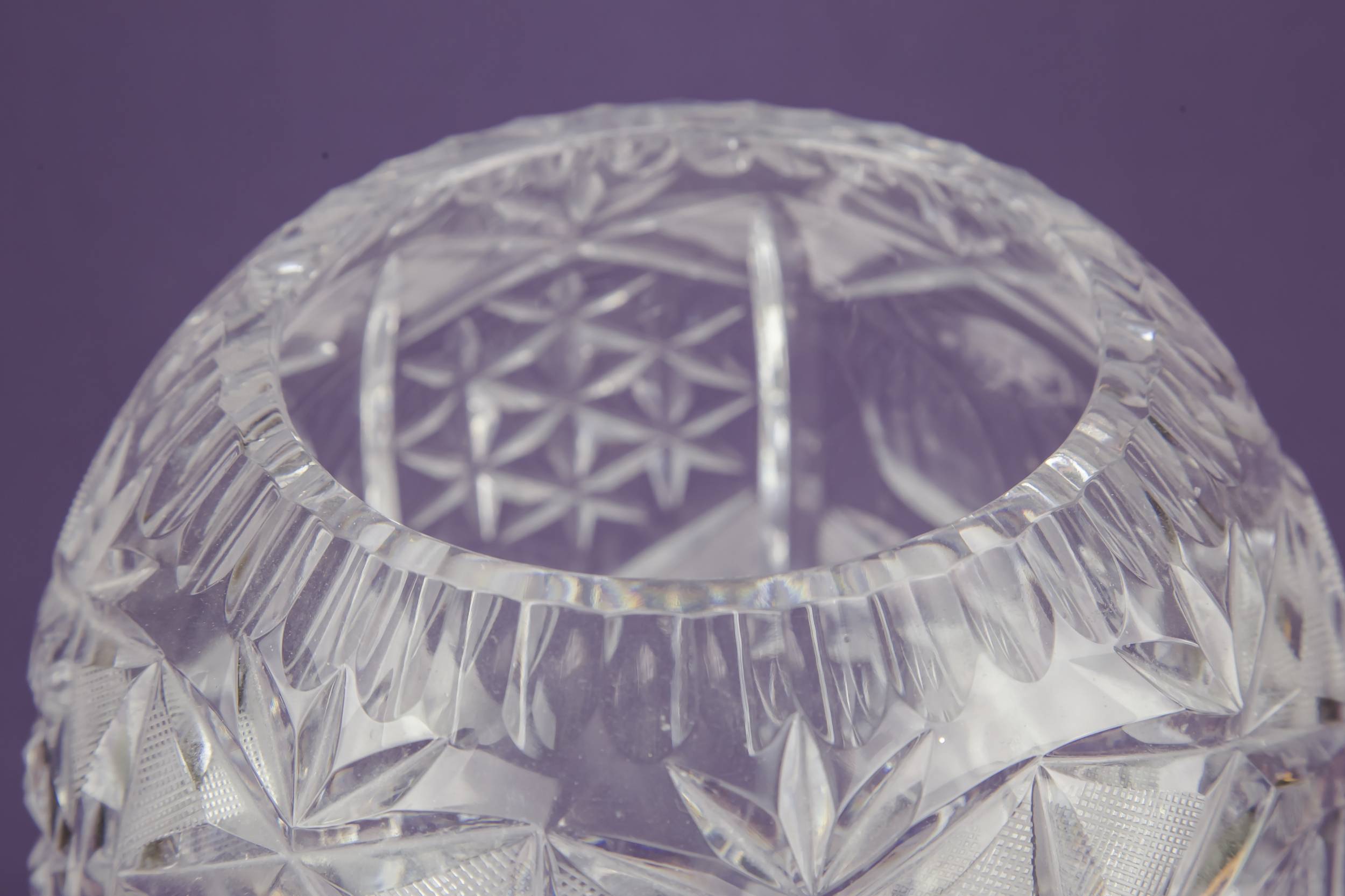Spectacular Vintage VASE — Large crystal vase 2