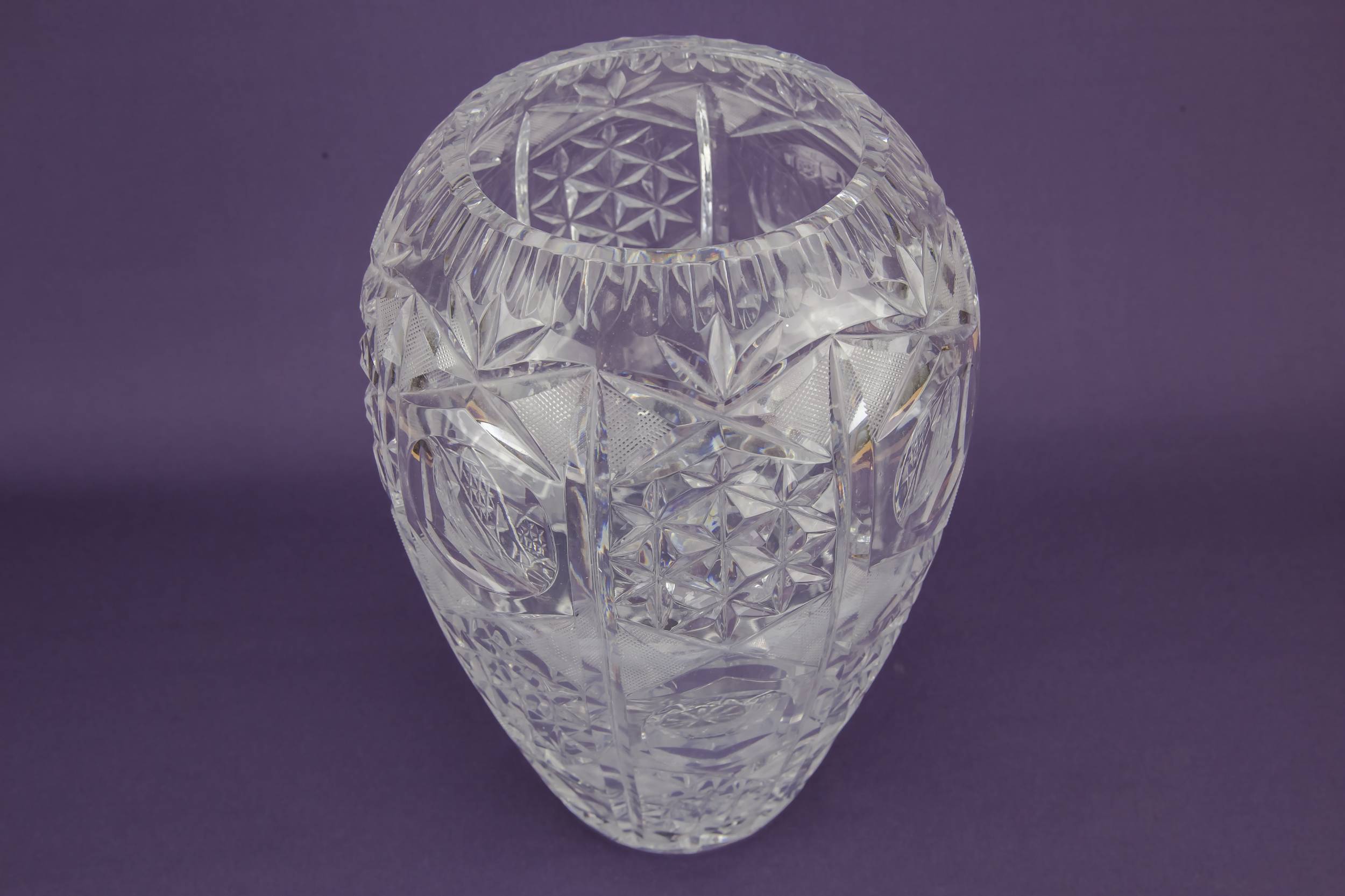 Spectacular Vintage VASE — Large crystal vase 3