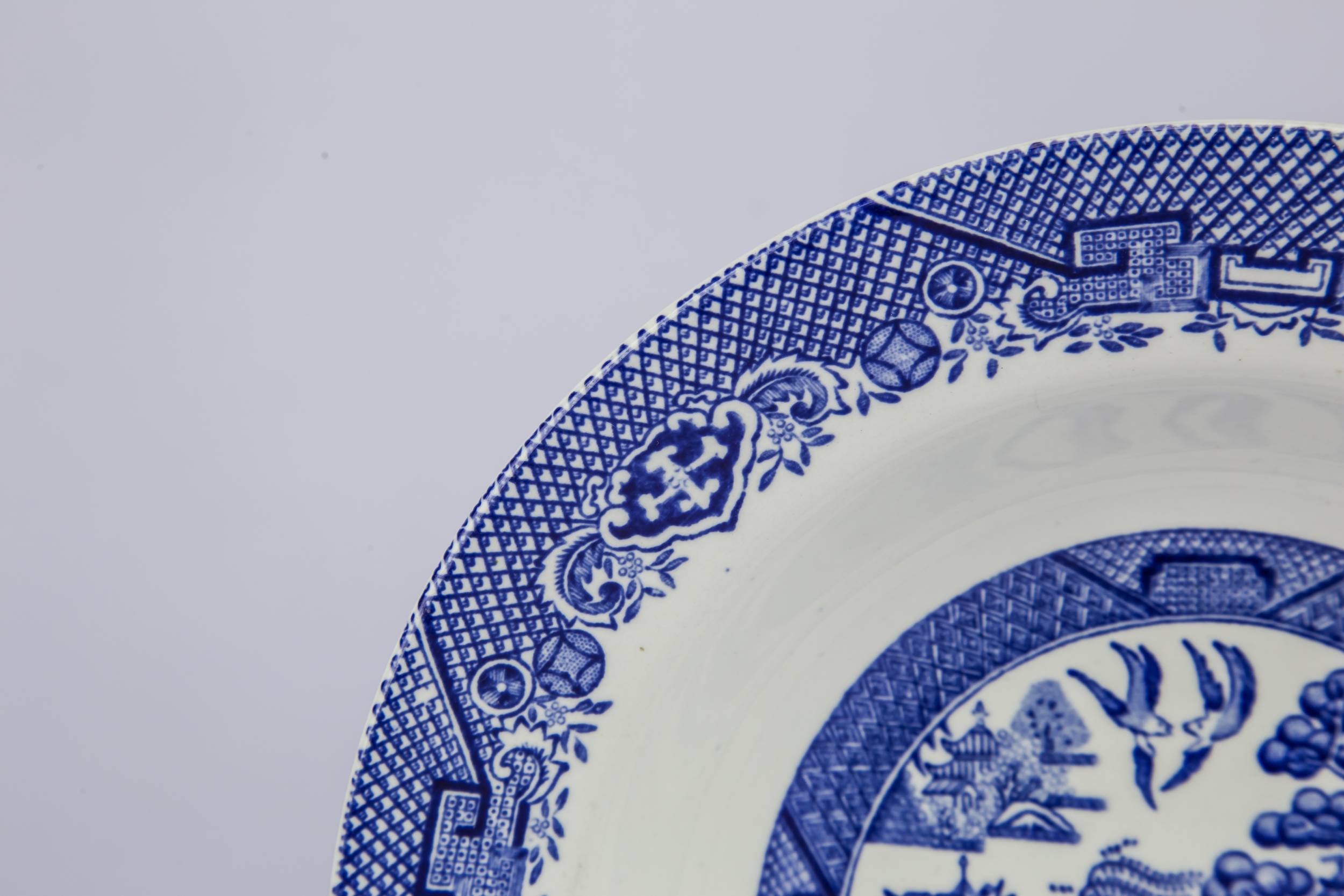 Traditional Blue And — 4 blue willow bowls 1