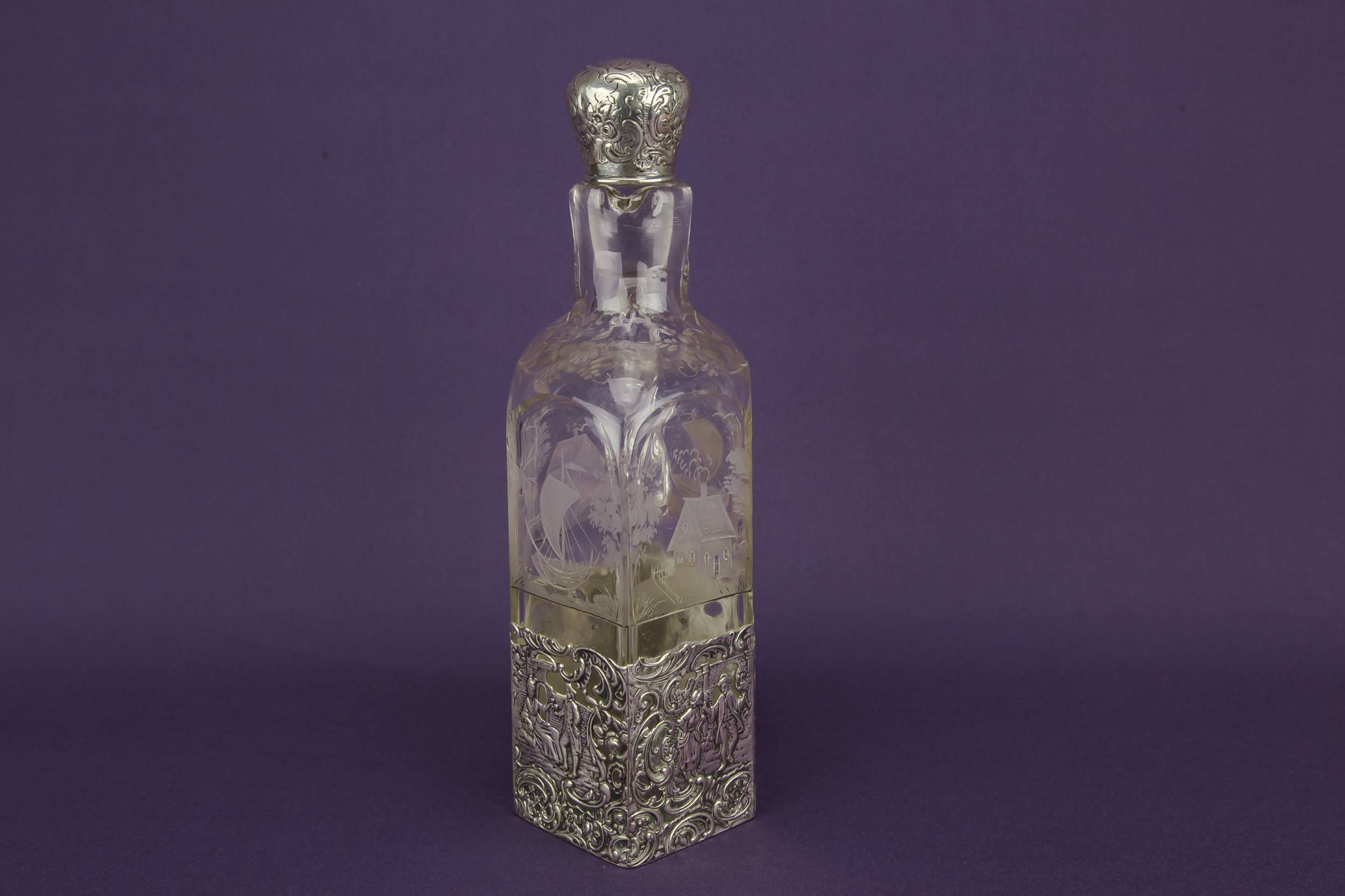 Blown Glass Silver — Glass and silver decanter 1