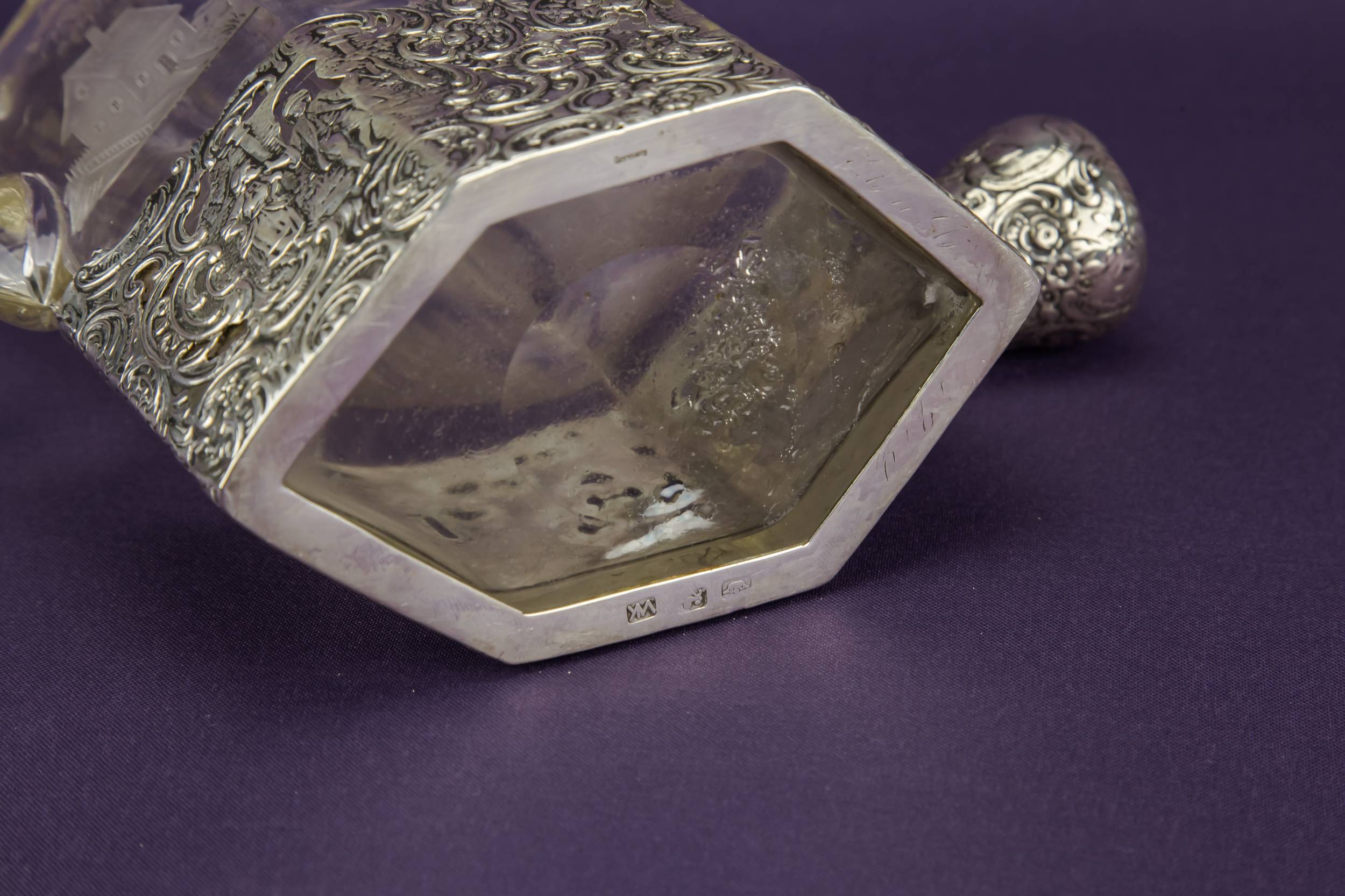 Blown Glass Silver — Glass and silver decanter 7