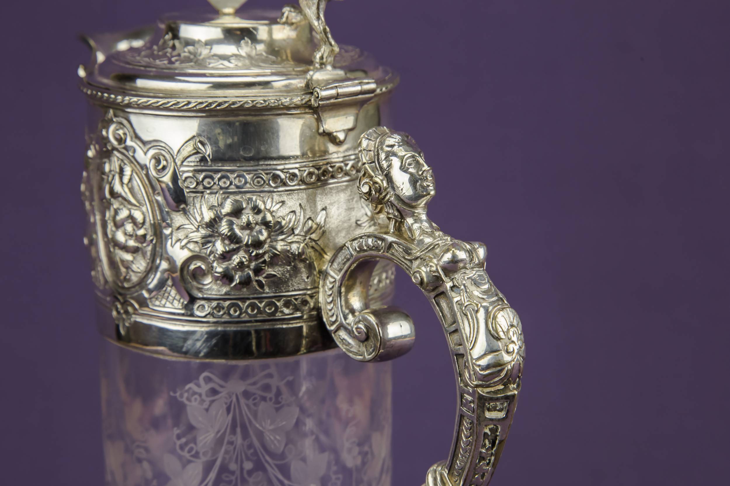 Antique Flagon Port — Renaissance wine jug 3