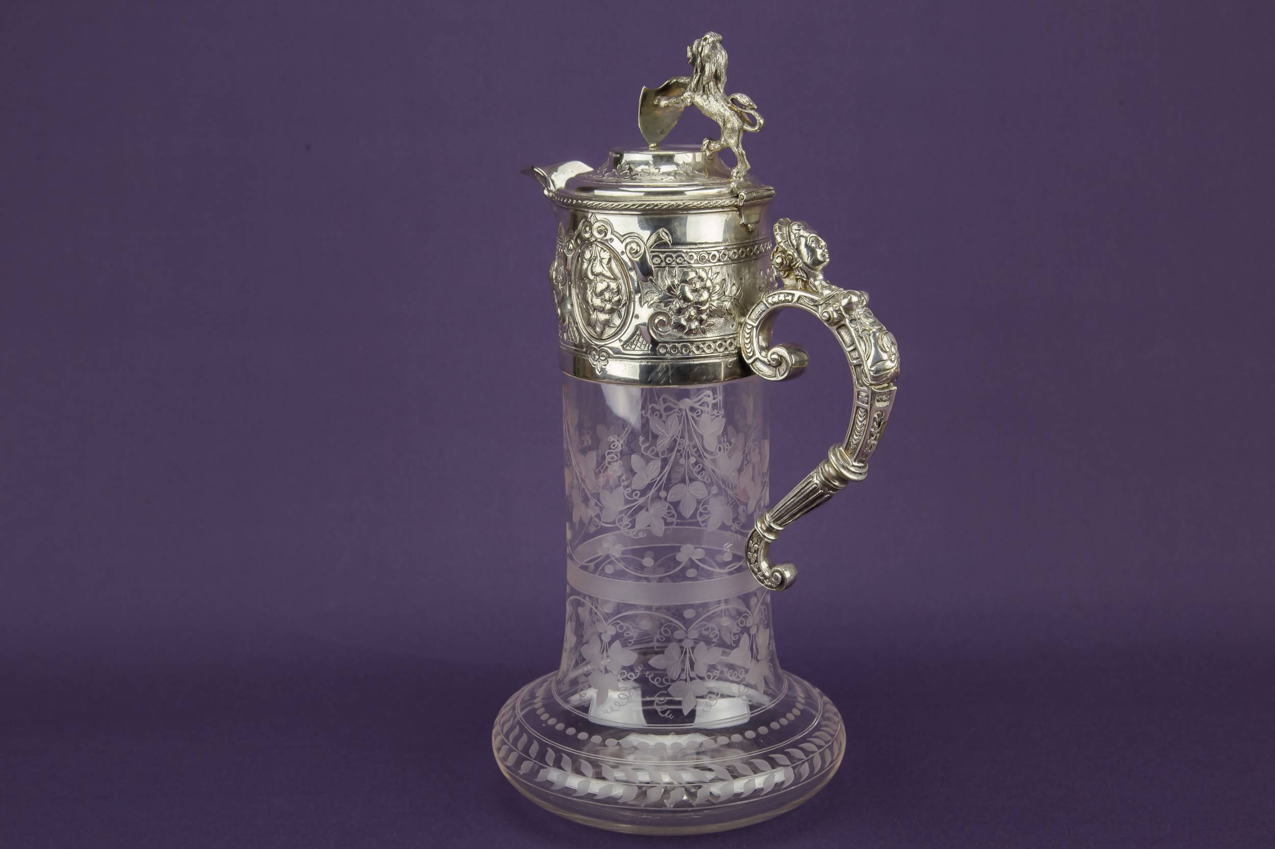 Antique Flagon Port — Renaissance wine jug 5