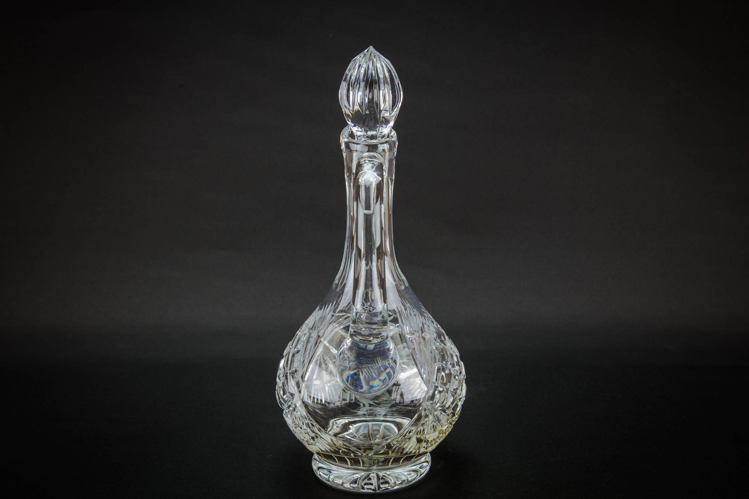 Cut Glass Globular — Globular cut glass carafe 3