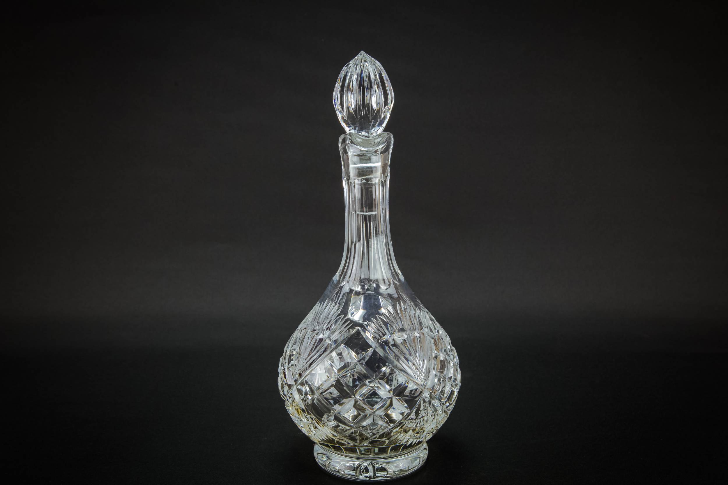 Cut Glass Globular — Globular cut glass carafe 4