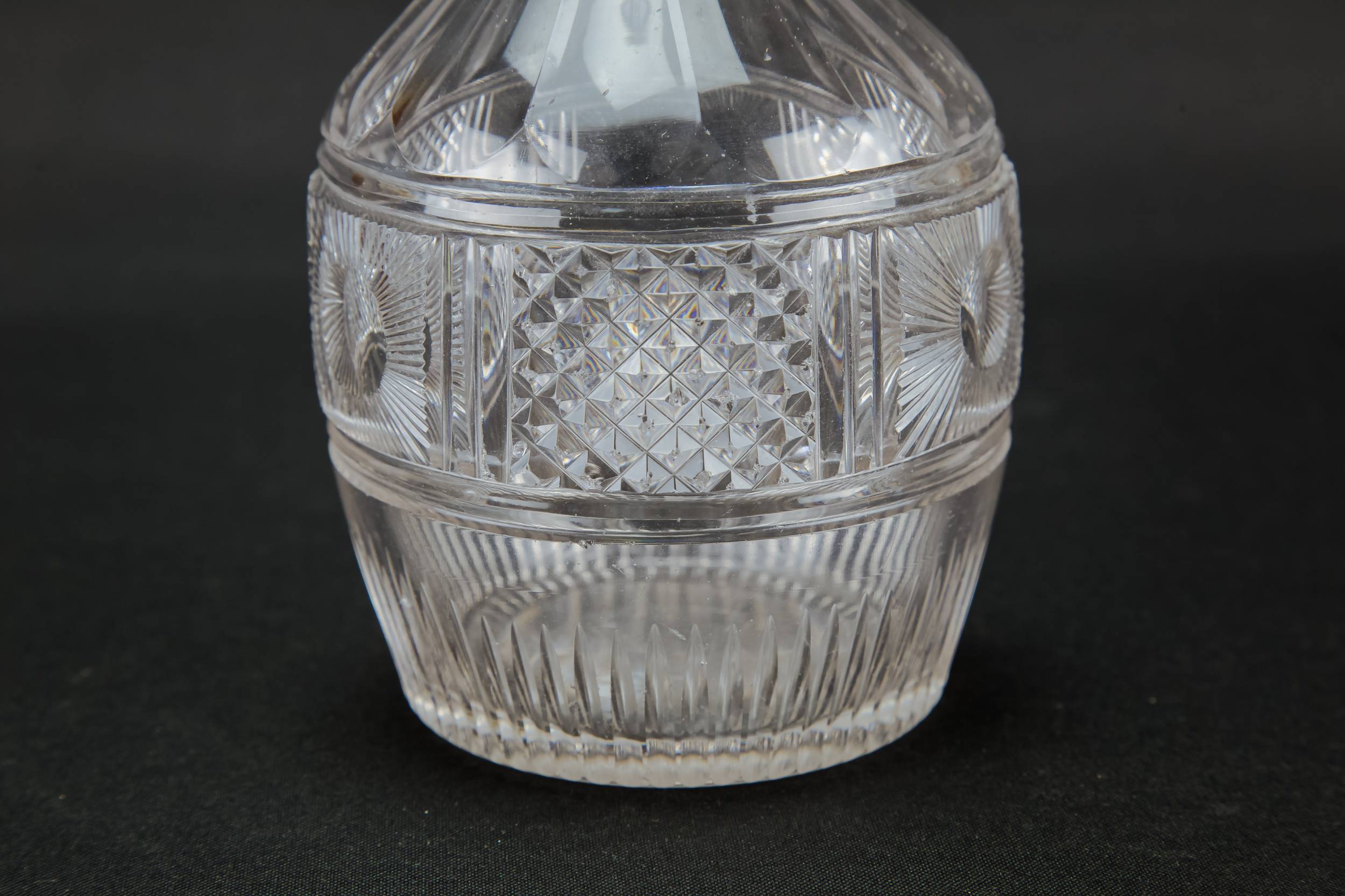 Cut Glass Georgian — Small cut glass decanter 3