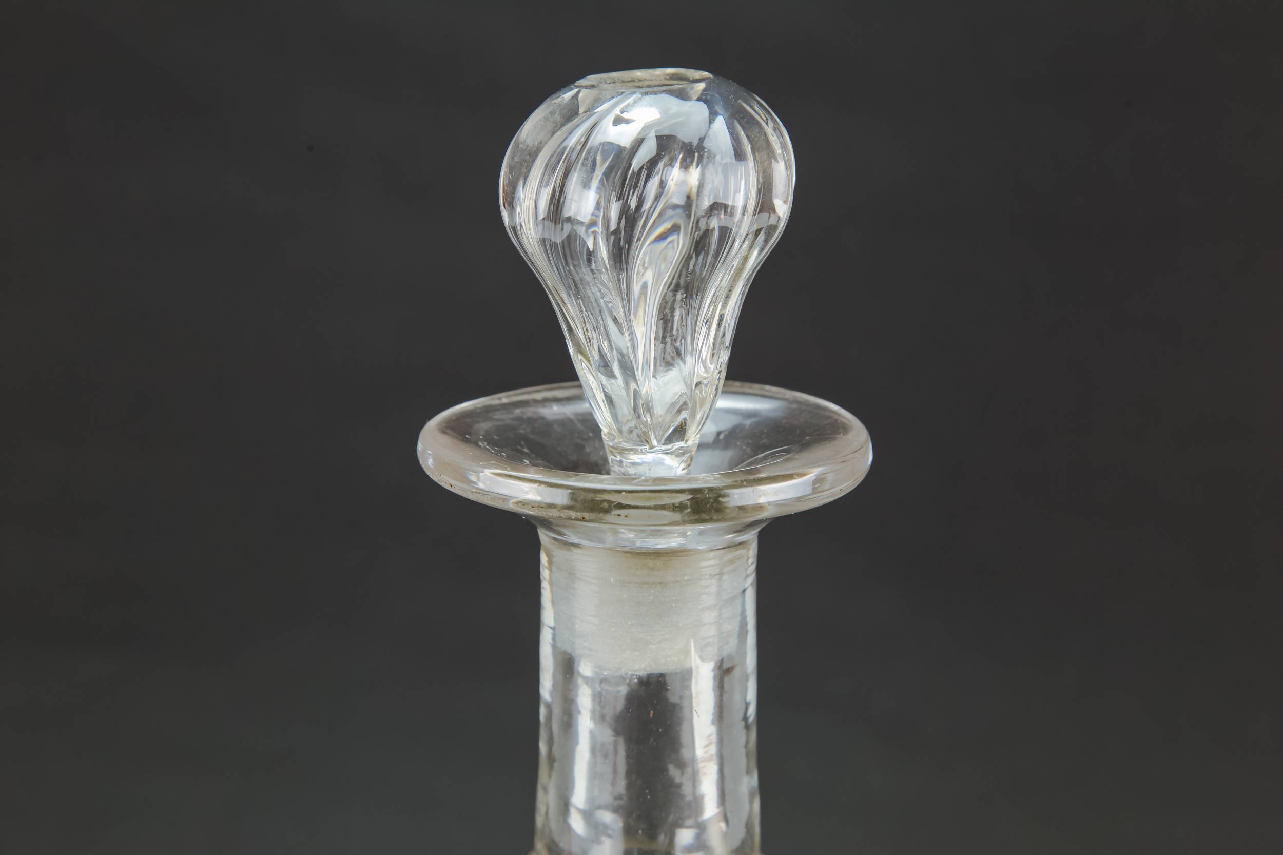 Blown Glass Antique — Newcastle pillar decanter 2