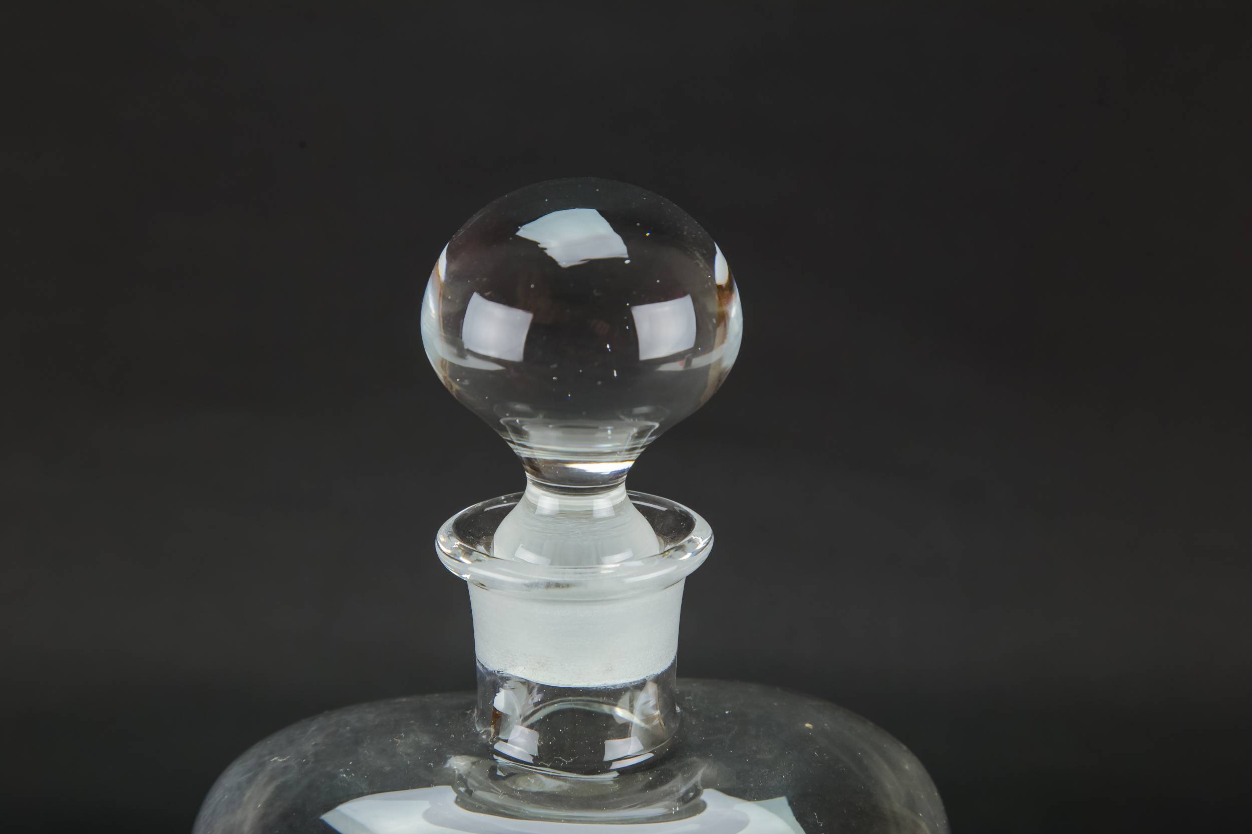 Rectangular Blown Glass — Rectangular glass decanter 3