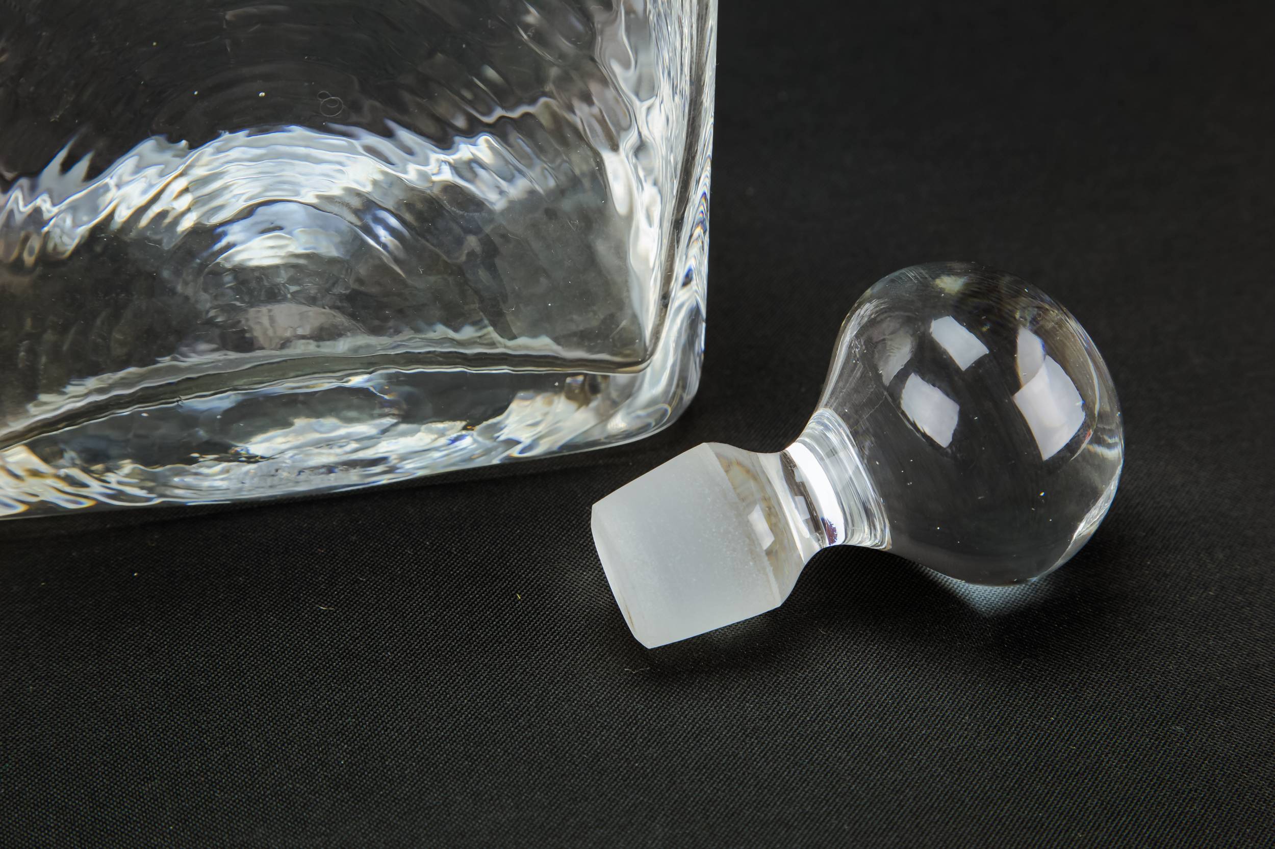 Rectangular Blown Glass — Rectangular glass decanter 1