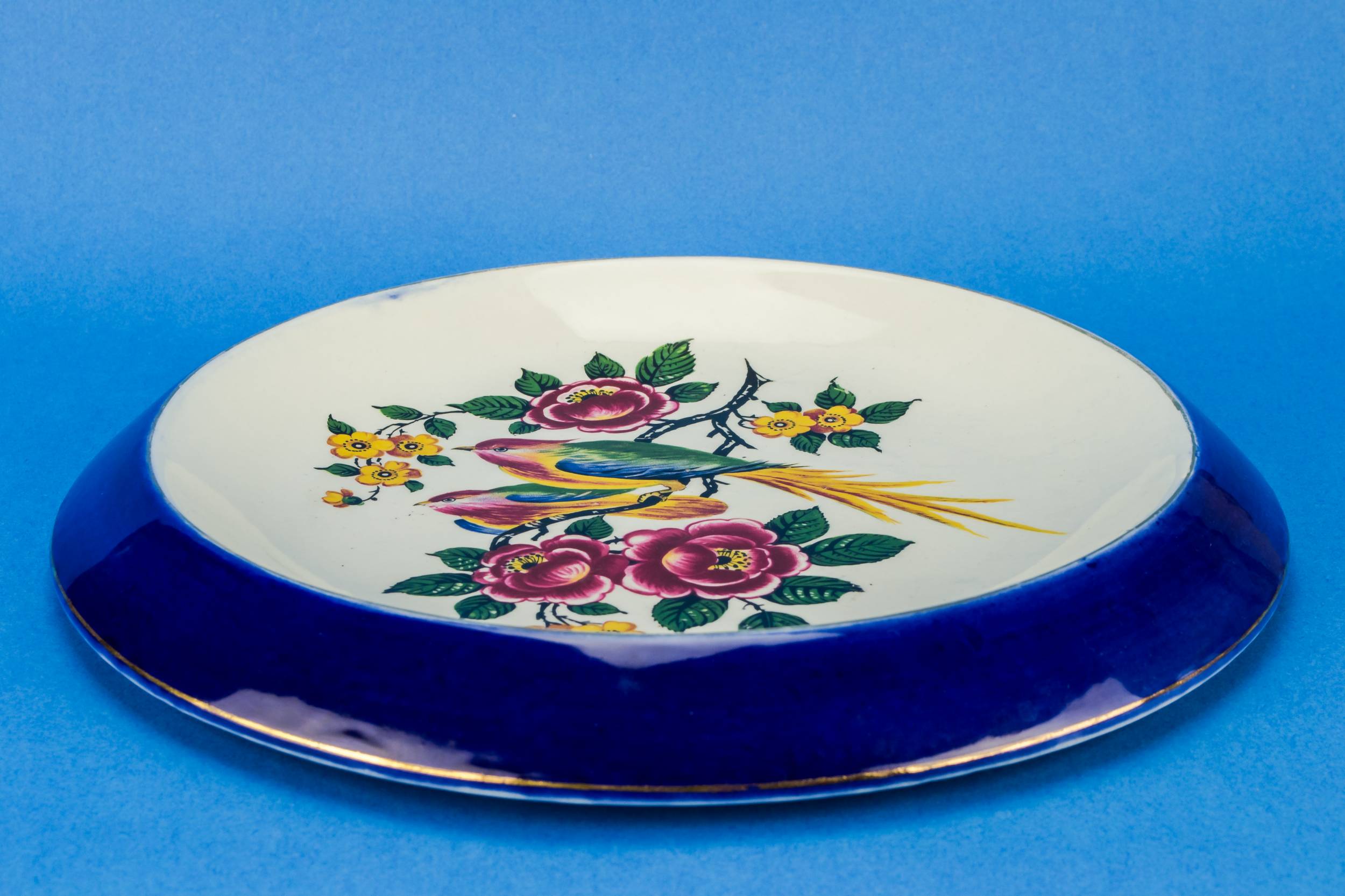 Ceramic Spectacular Birds — Art Deco cake platter 1
