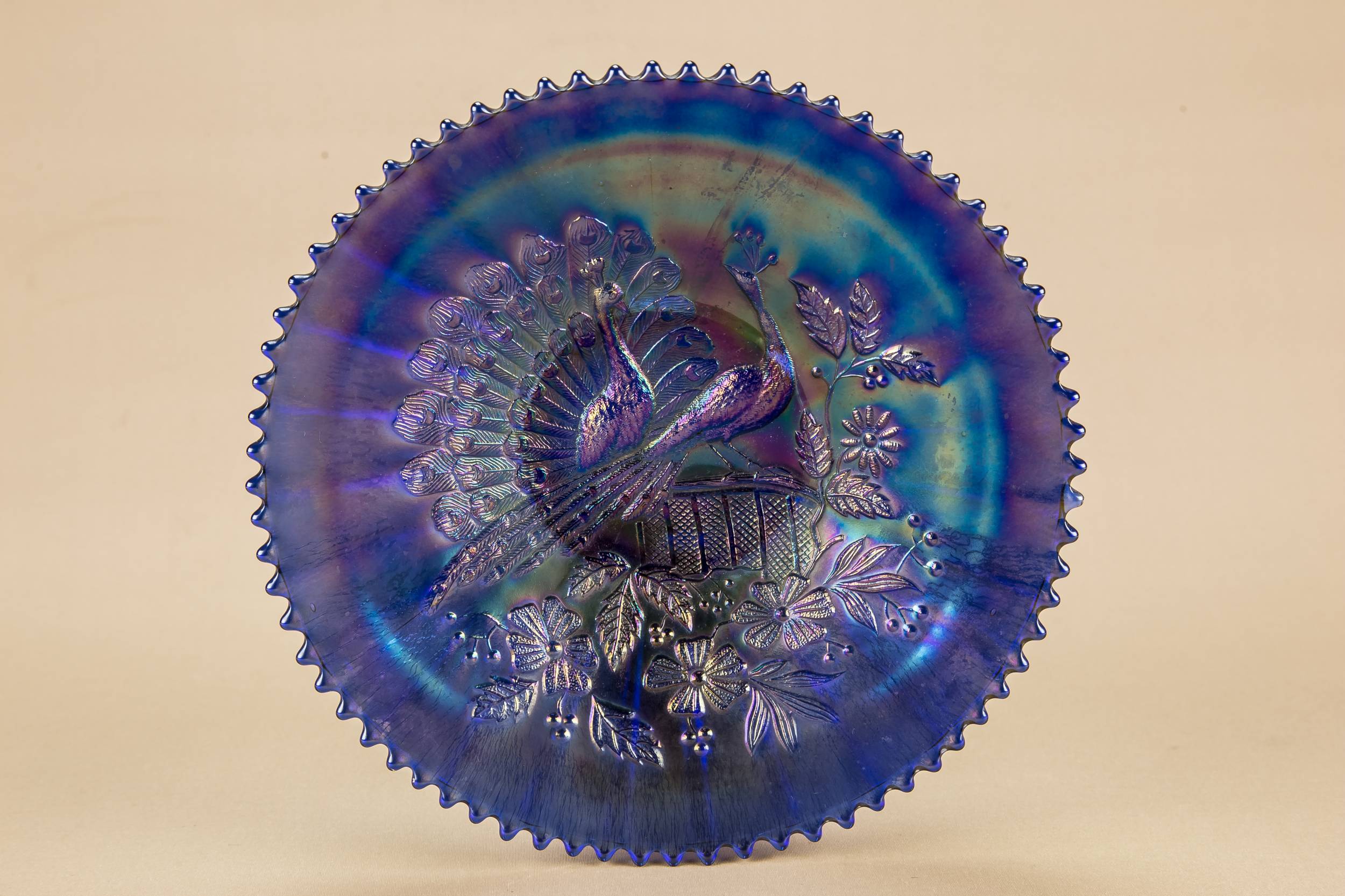 Vintage Opulent Northwood — Carnival glass peacock bowl