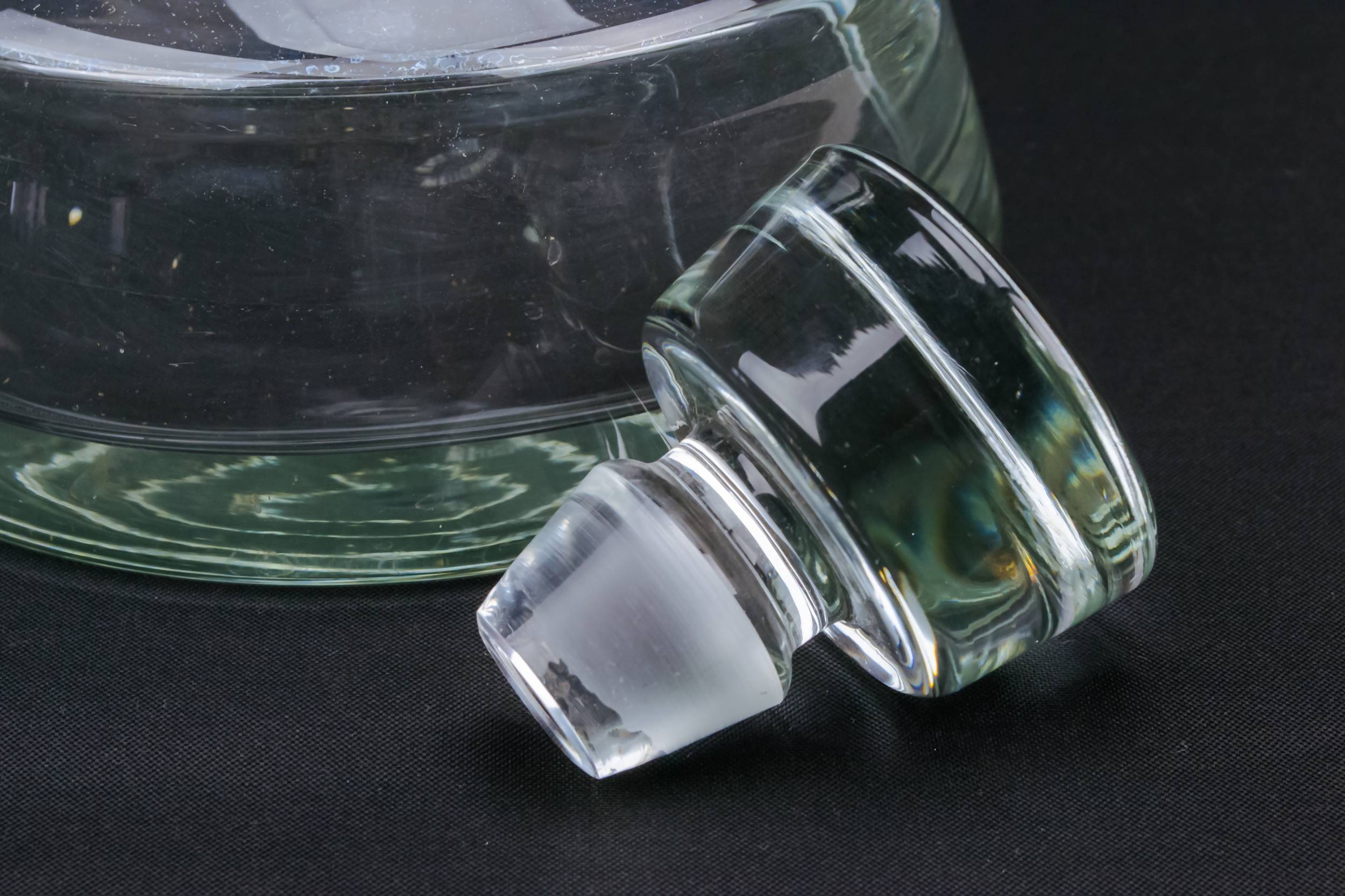 Cut Glass Vintage — Wedgwood port decanter 1