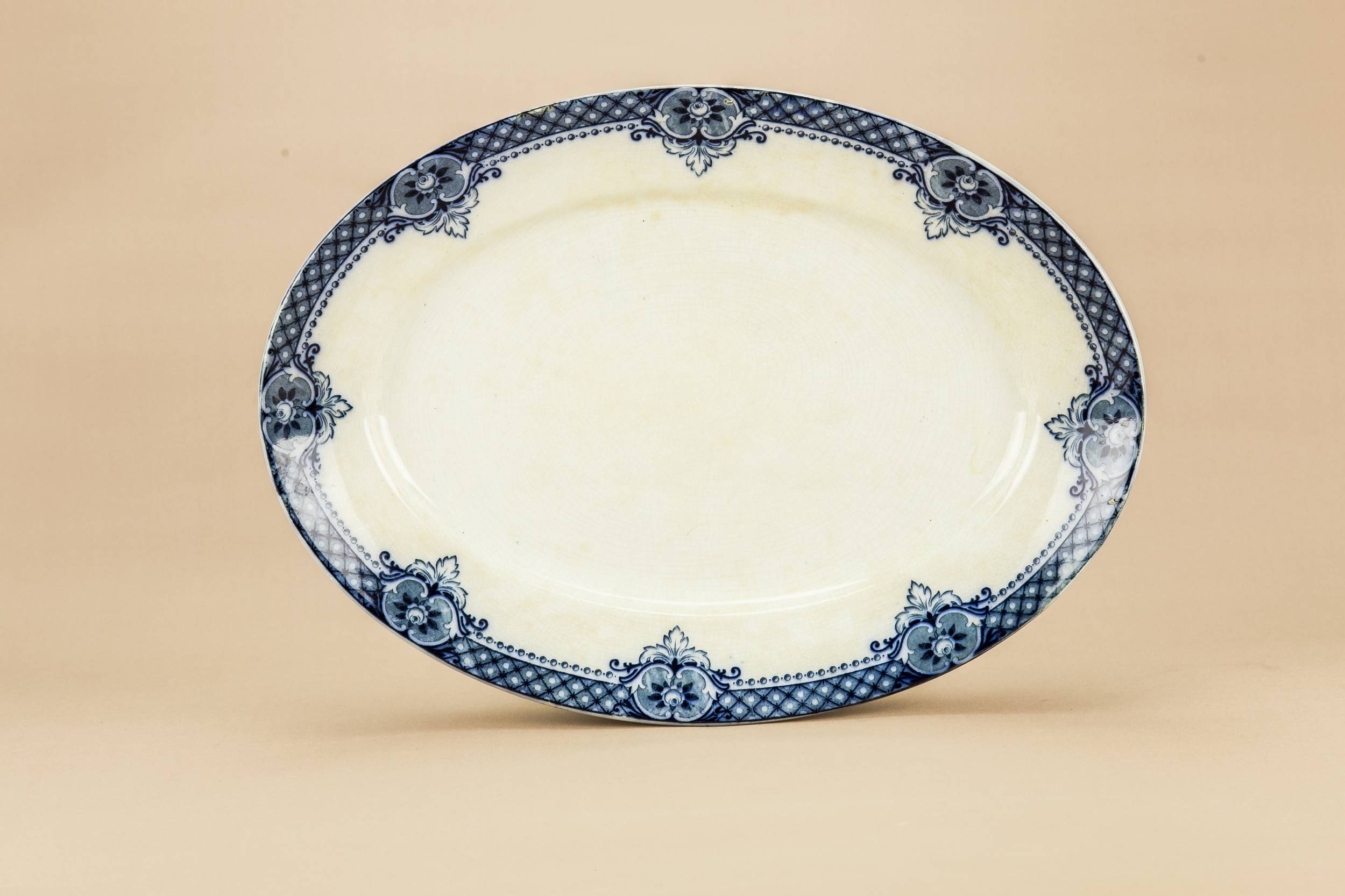 Antique Arts Crafts — Blue and white platter