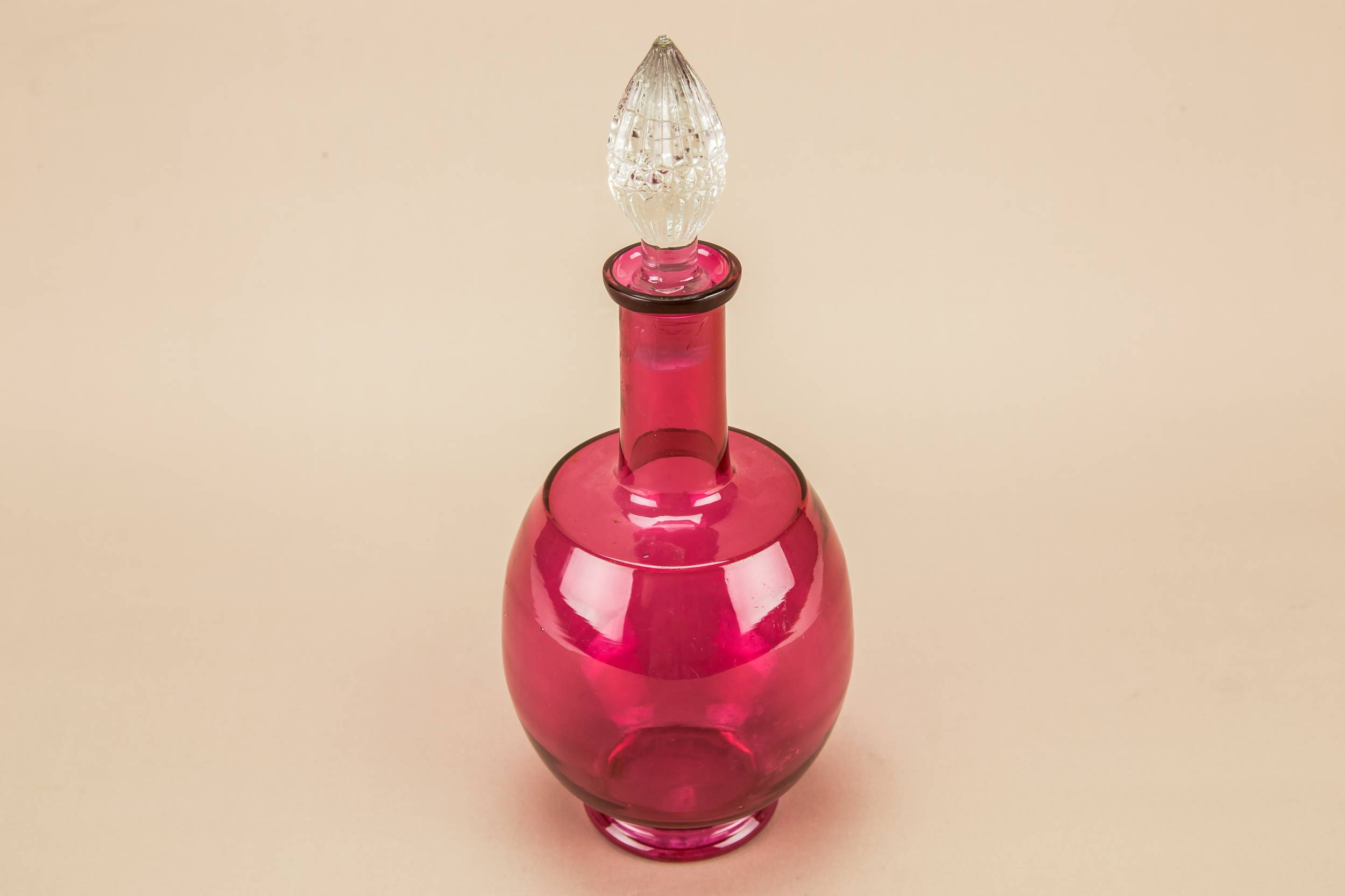 Globular Blown Glass — Blown glass globular decanter 4