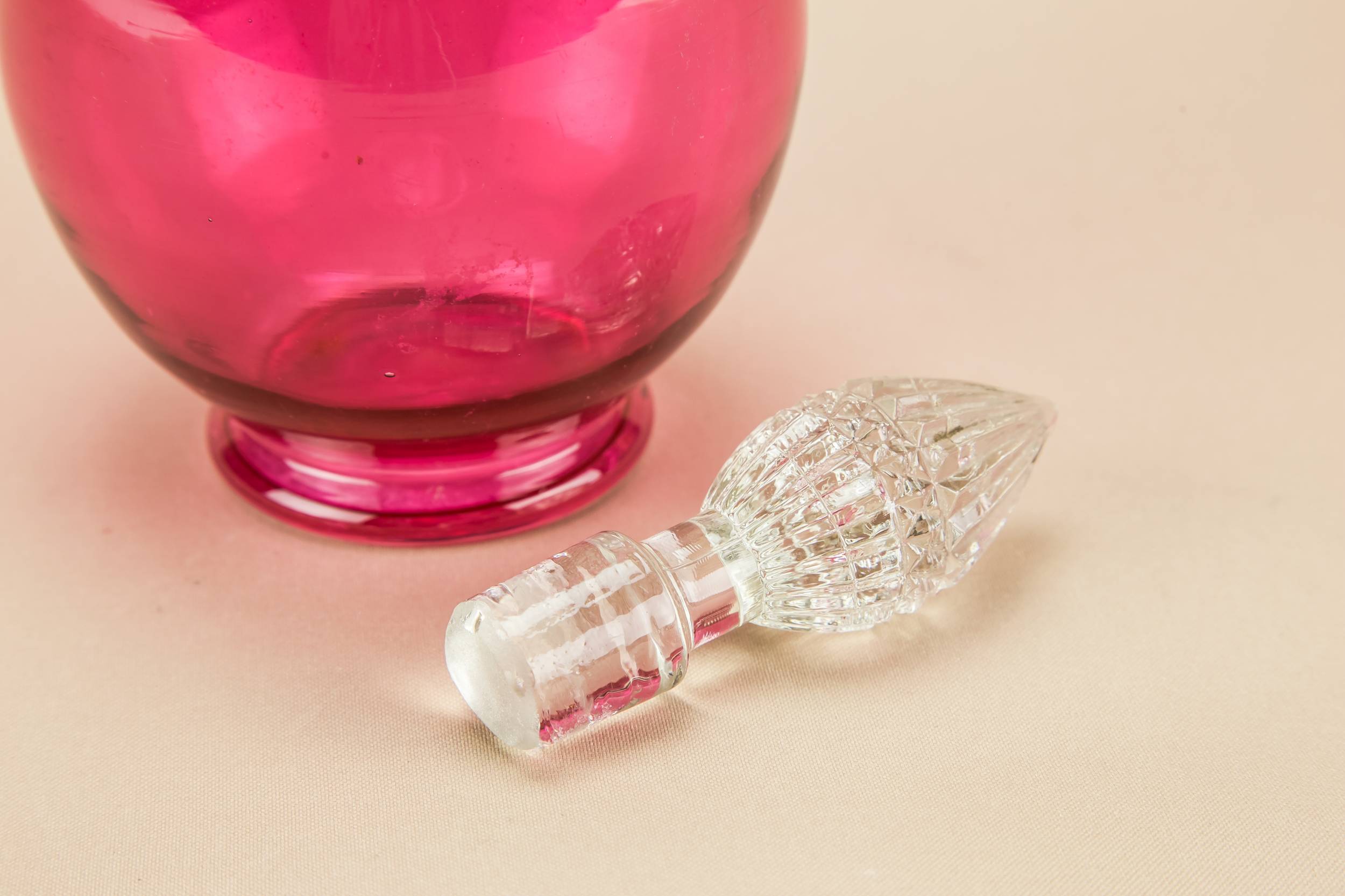 Globular Blown Glass — Blown glass globular decanter 3