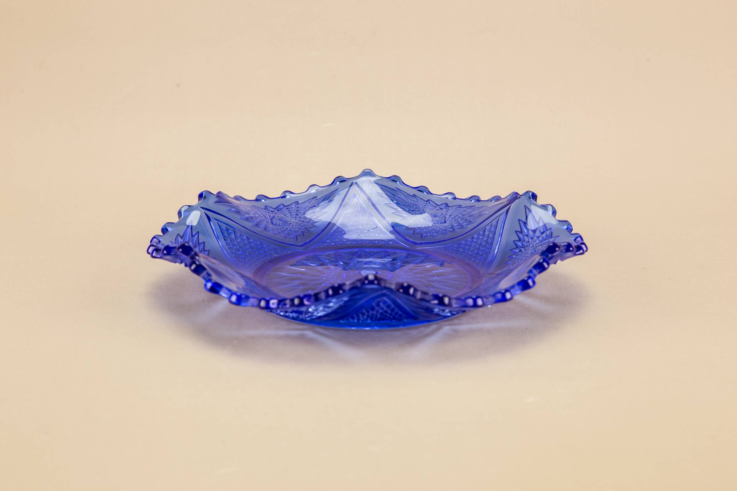 Glass Vintage 9.1'' — Art Deco glass plate