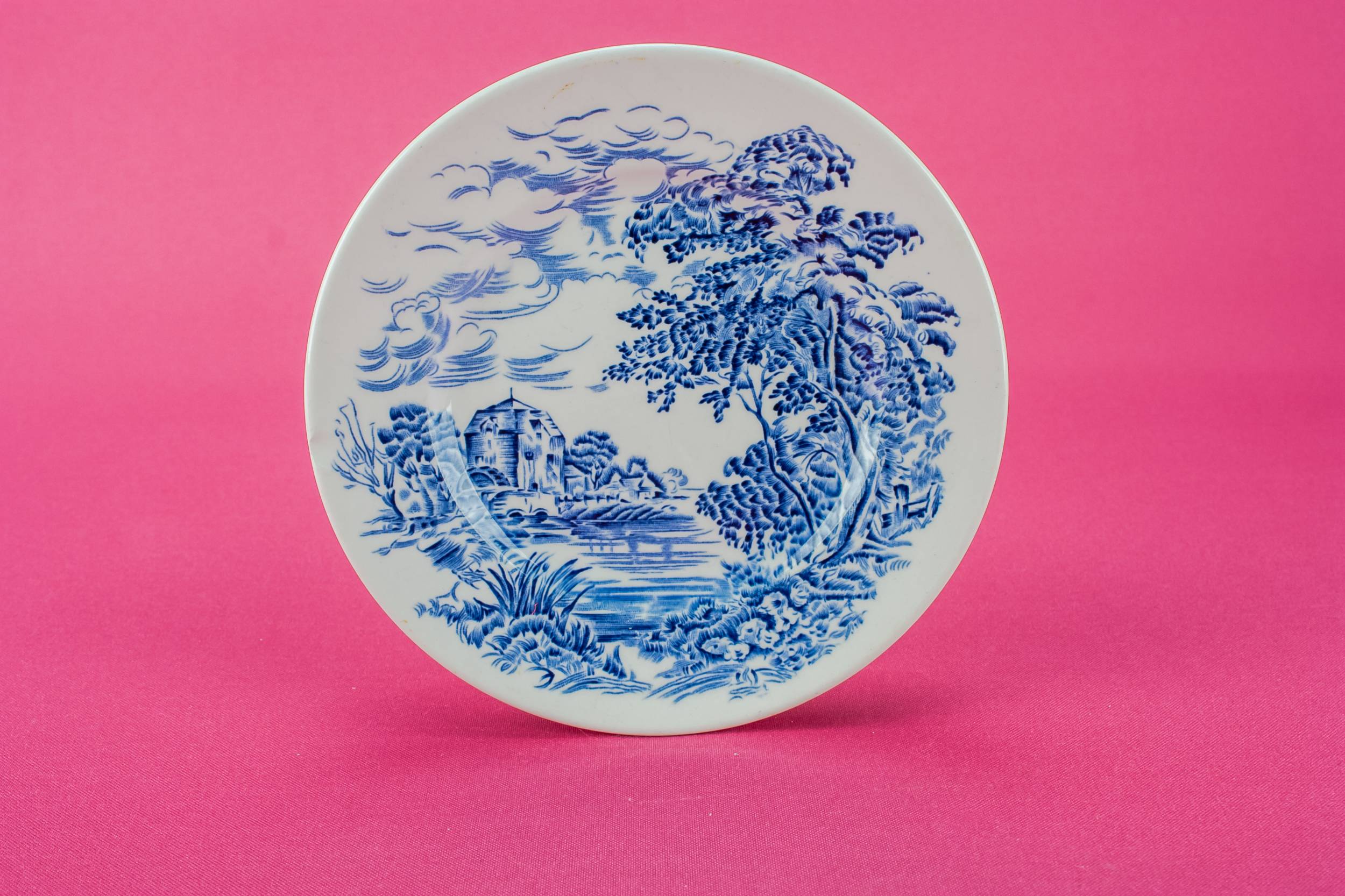 Vintage Charming Countryside — 6 small pottery plates