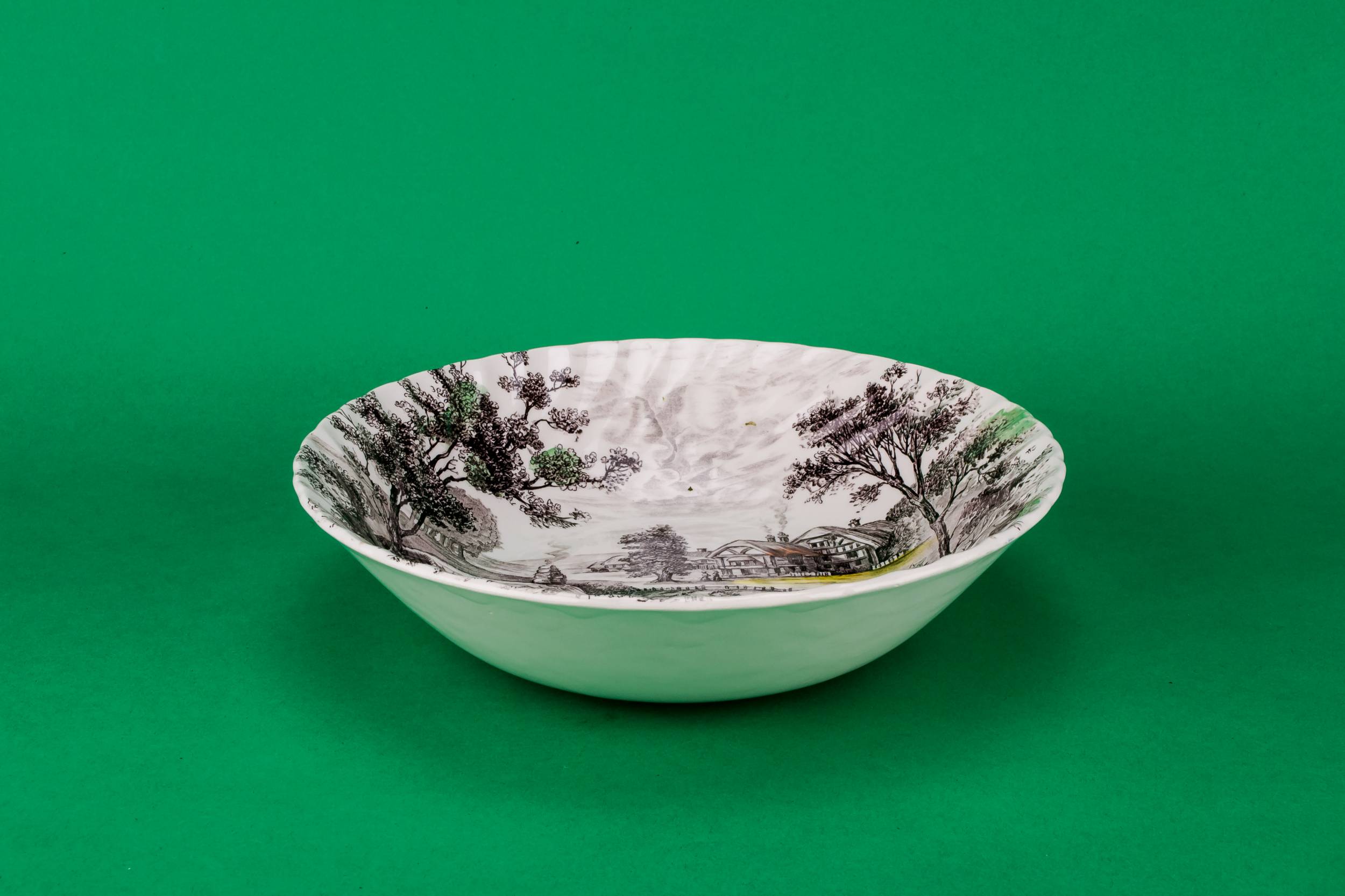 Vintage Charming Ironstone — Retro serving bowl