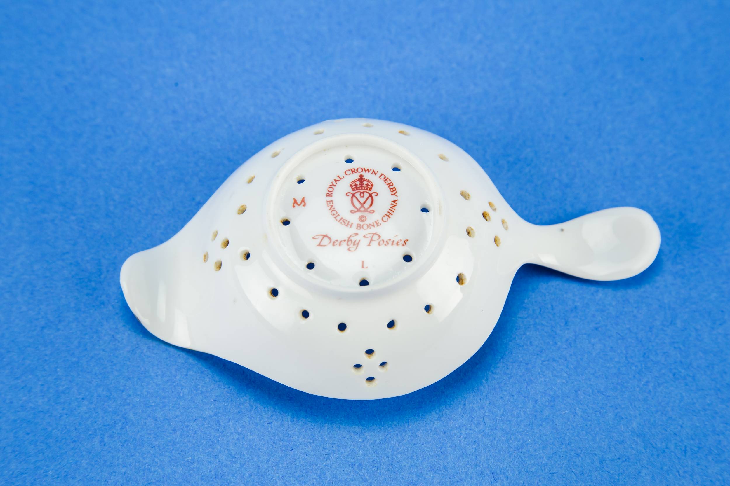 Charming Vintage TEA — Floral tea sifter 2