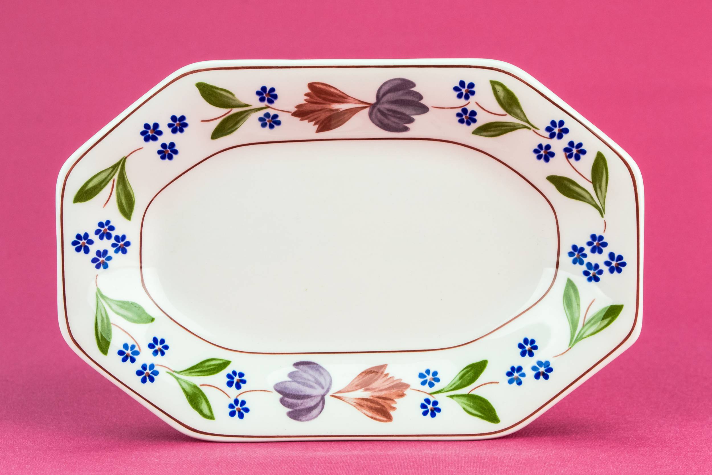 Retro Elegant Floral — Ironstone Retro gravy boat 2