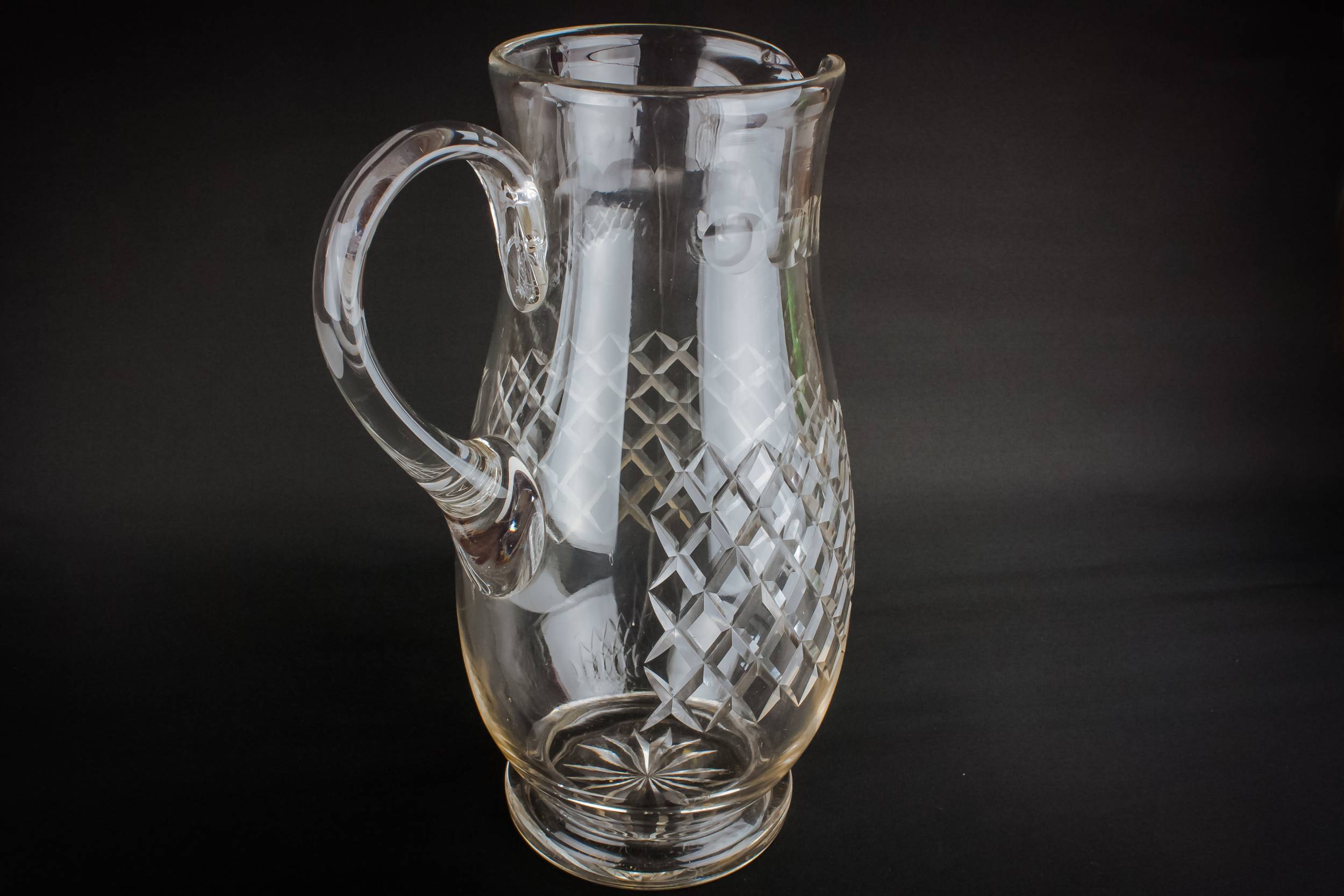 Art Deco Glass — Large glass water jug 1