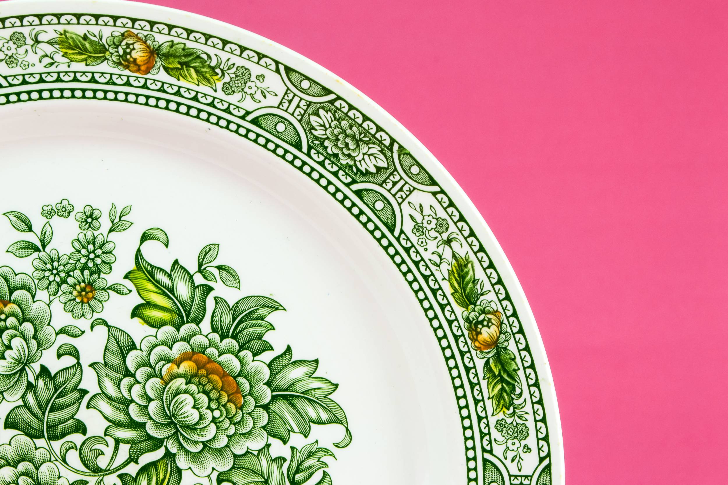 Traditional Classical Ironstone — 5 Ridgway medium plates 1