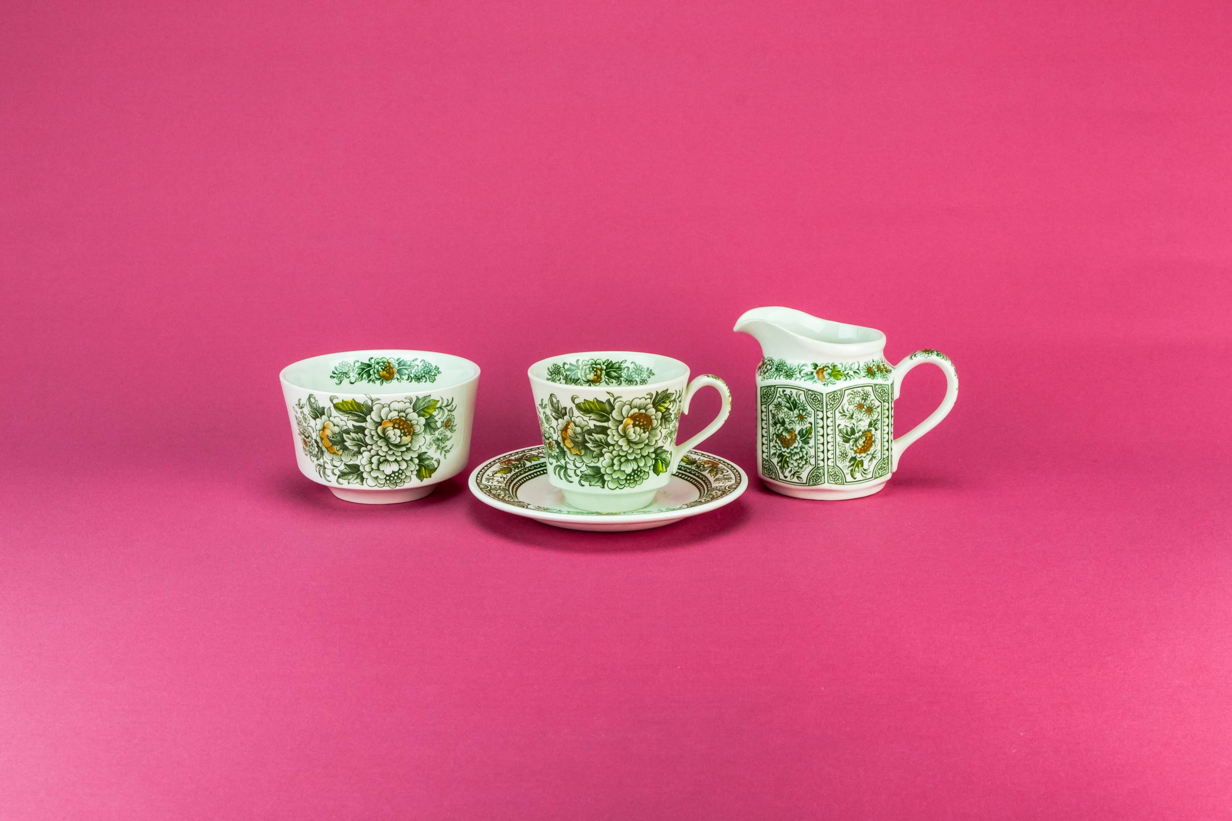 Retro Vintage Canterbury — Ironstone tea set for six