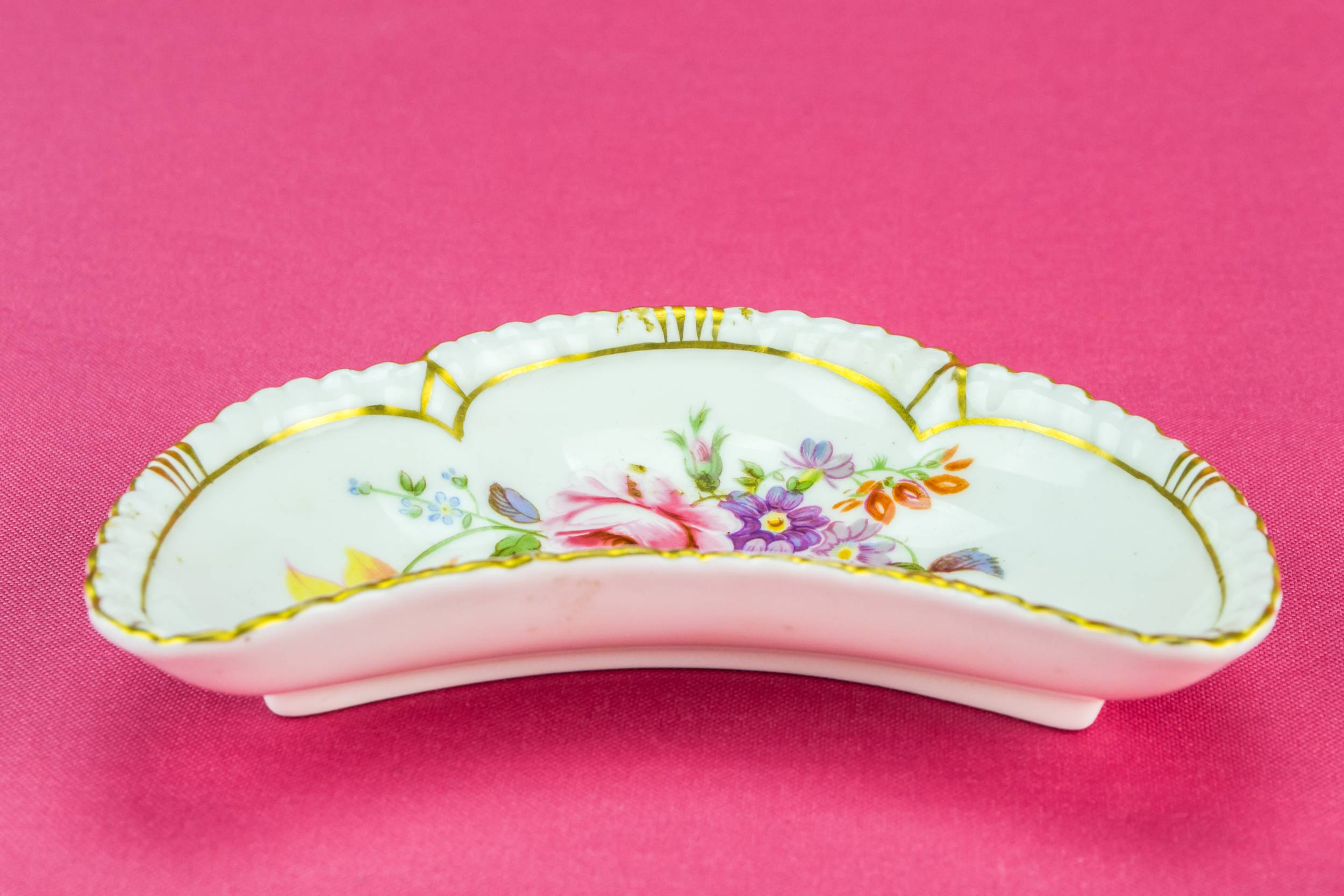 Vintage Elegant Royal — Butter dish and knife 1