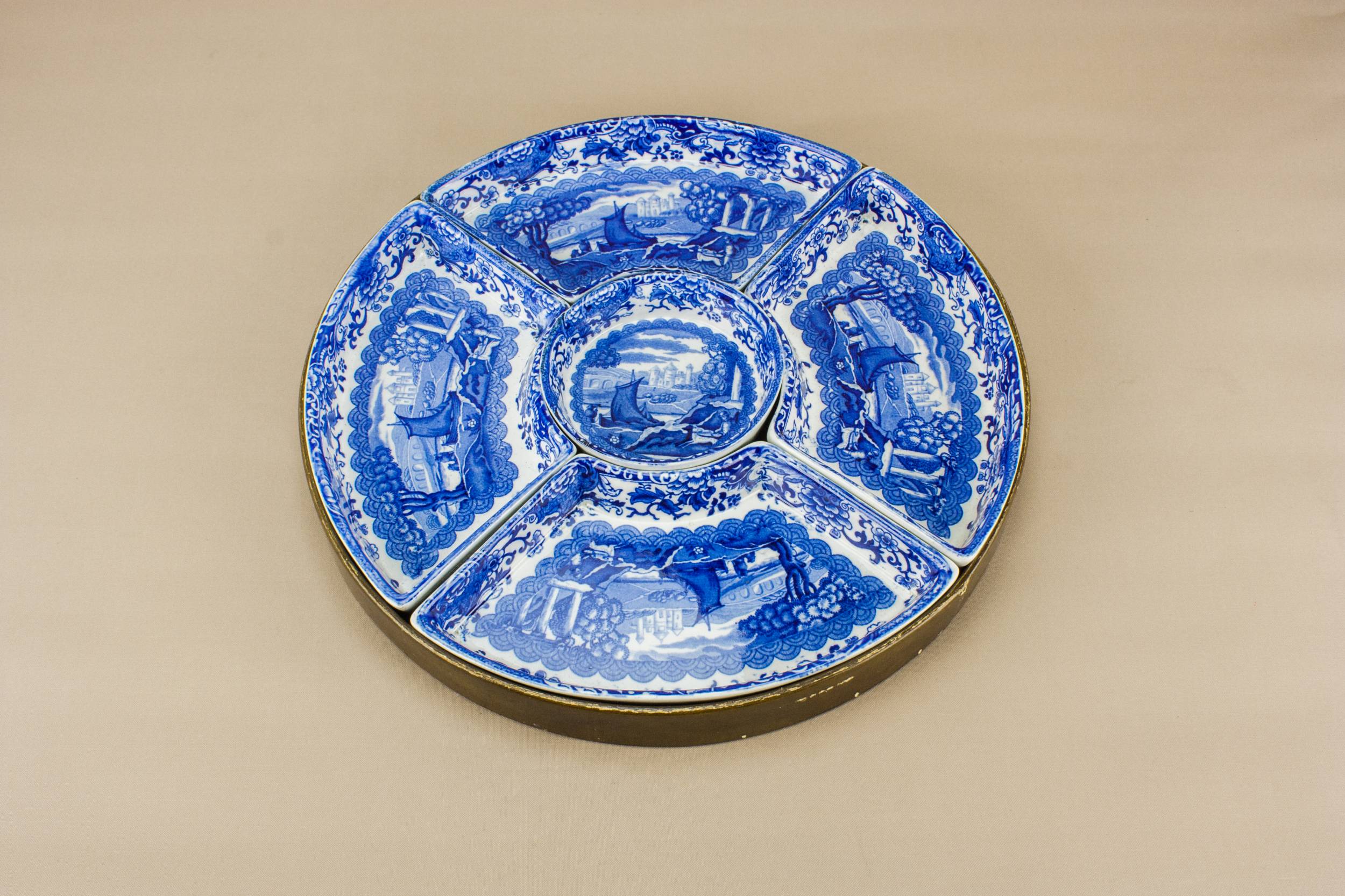 Starter Vintage Ceramic — Starter serving platter