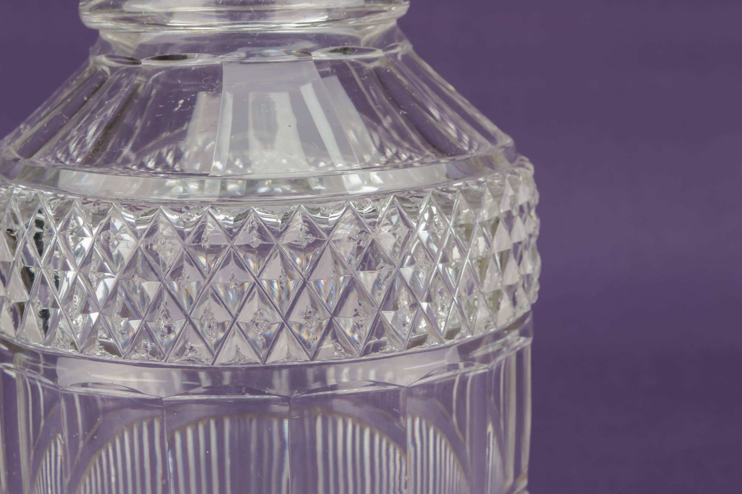 Cut Glass Medium — Whisky cut glass decanter 3